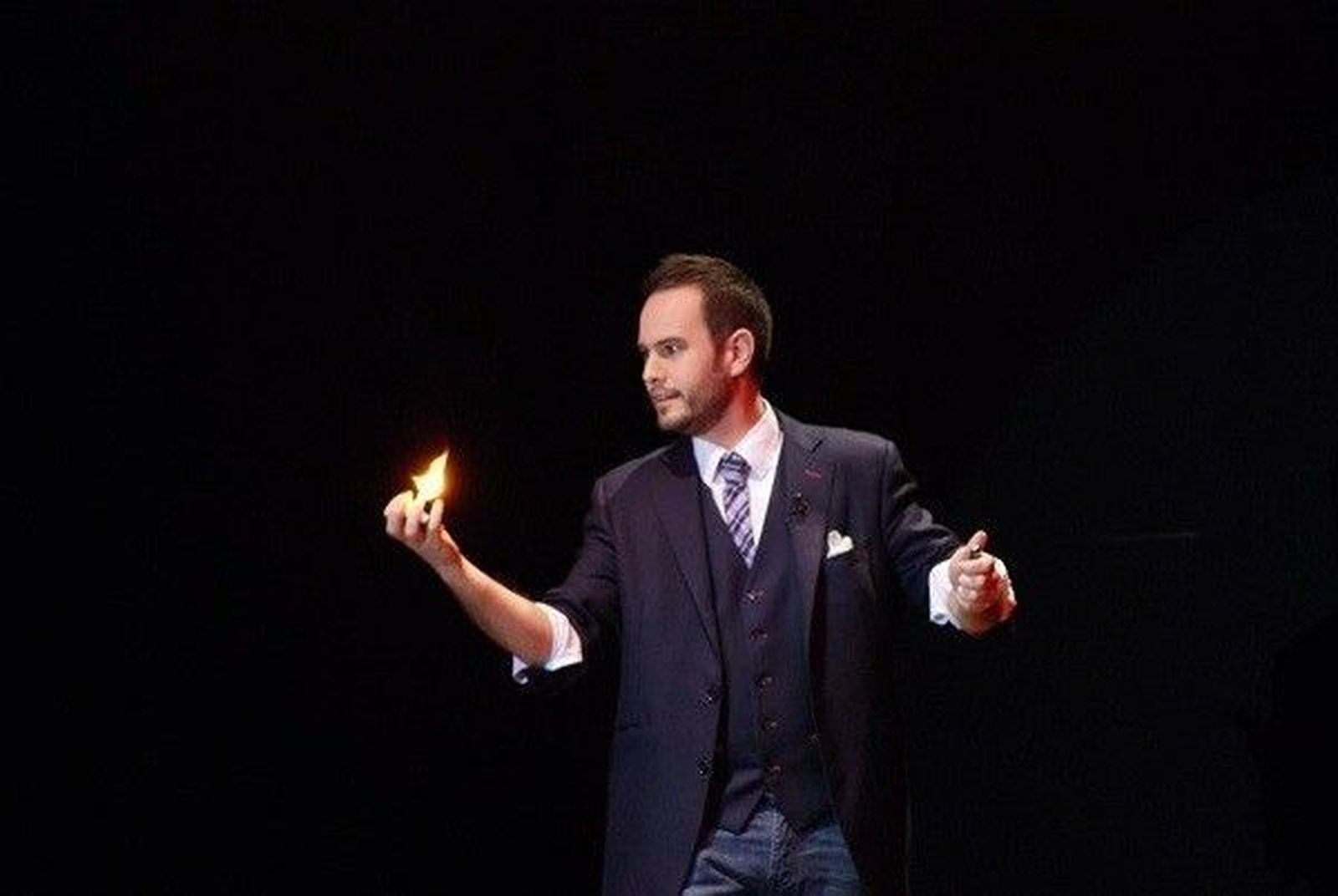 El ilusionista Jorge Blass llena de magia el Auditorio Calatrava