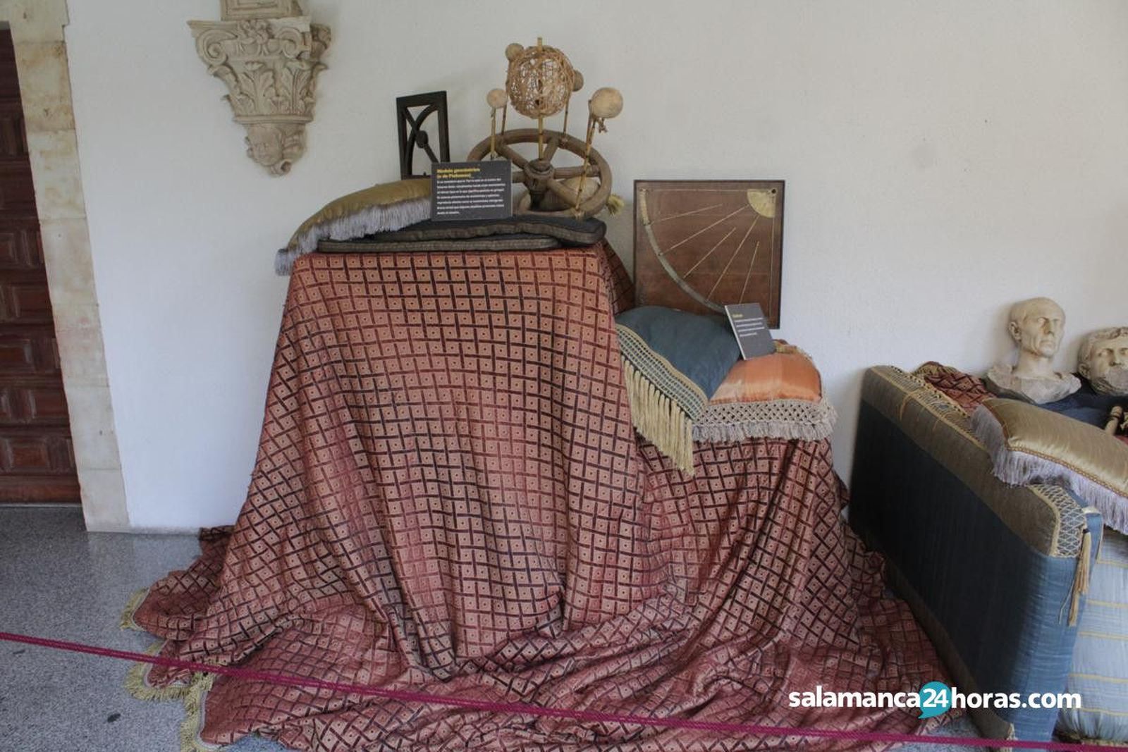 Exposición con A de Astrónomas (7)