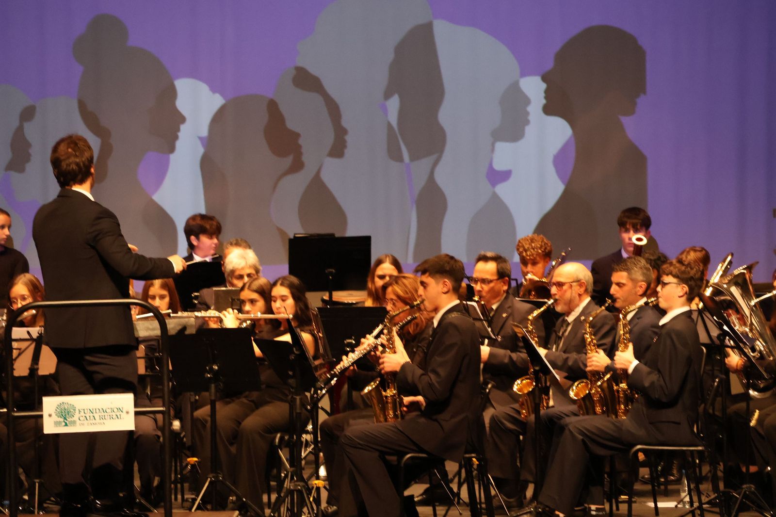 Concierto contra la Violencia de Género en el Ramos Carrión (23).JPG