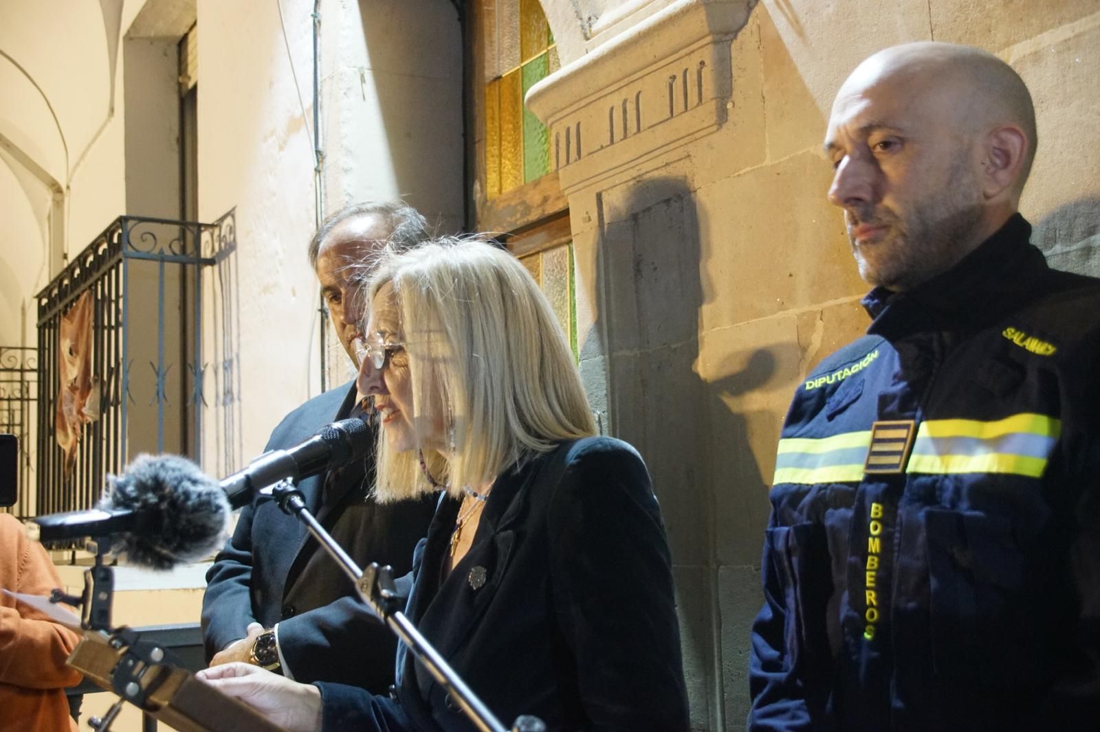 Los Bomberos de la Diputación dan voz al pregón de las fiestas de Alba de Tormes