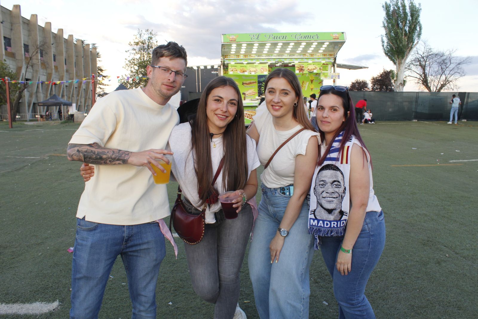 Salamanca de noche, sábado 18 de abril