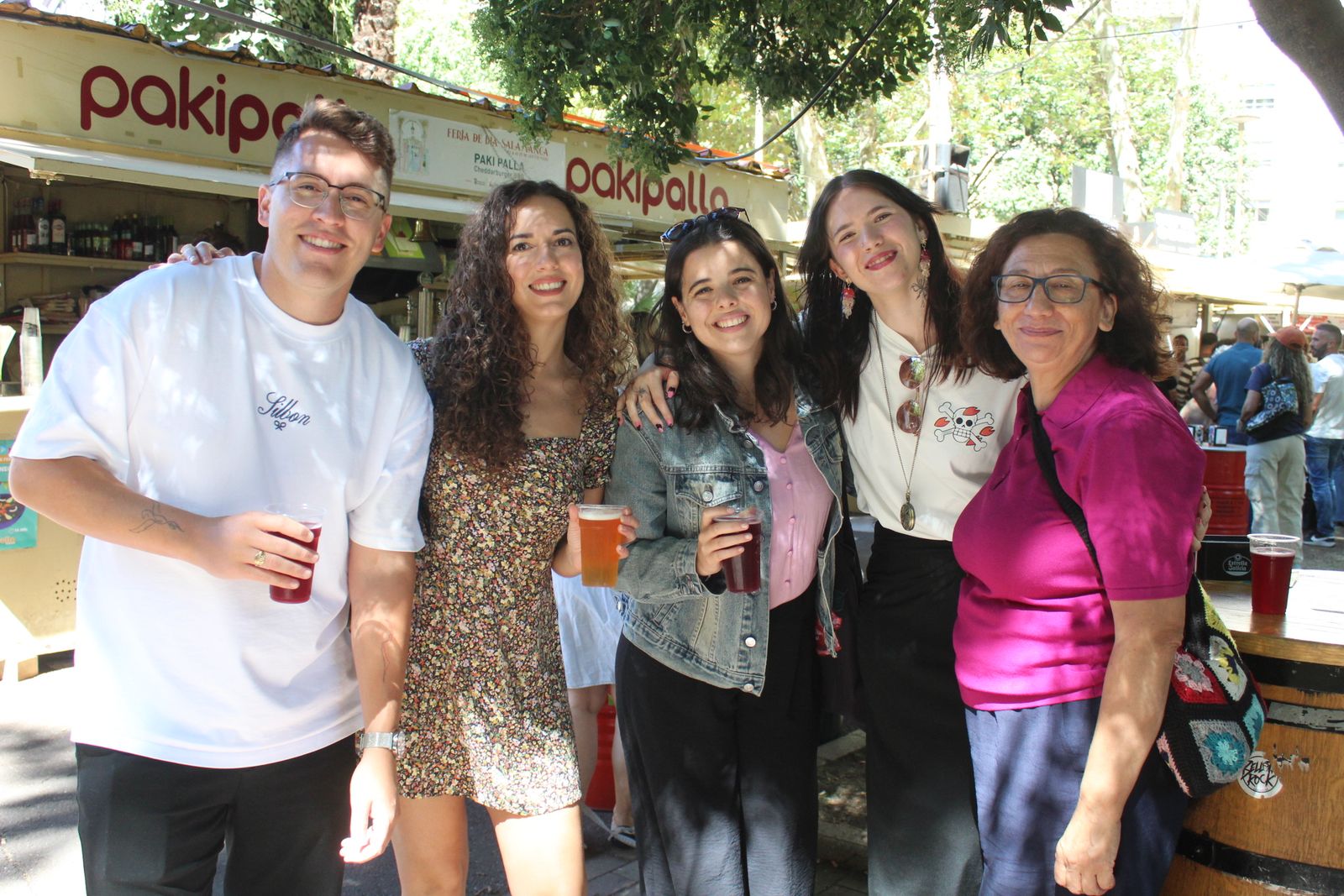 Ambiente en la Feria de Día en el mediodía de este jueves