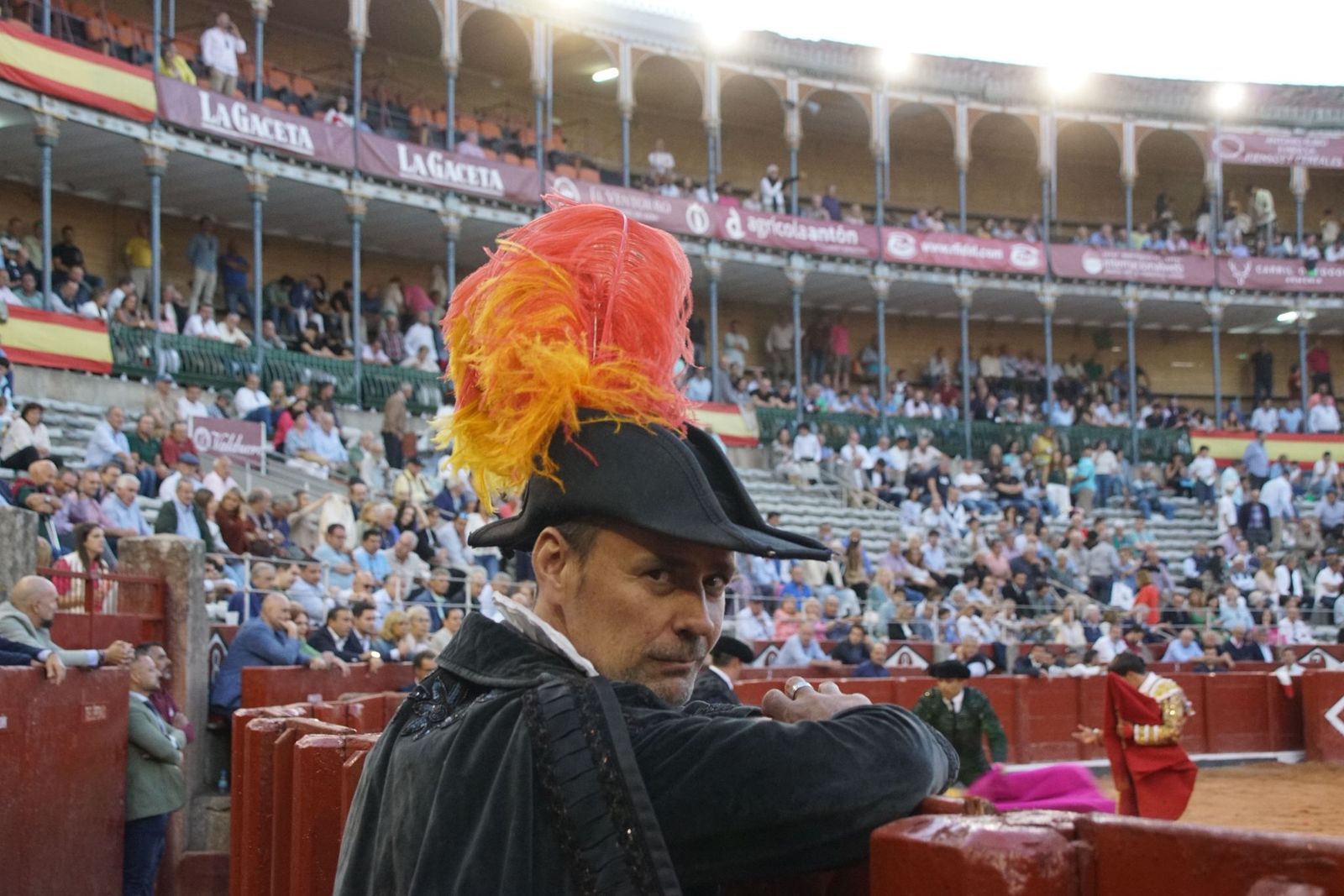 Así se ha vivido la primera corrida de la feria 2025 en La Glorieta: imágenes del ambiente en los tendidos y en el patio de cuadrillas