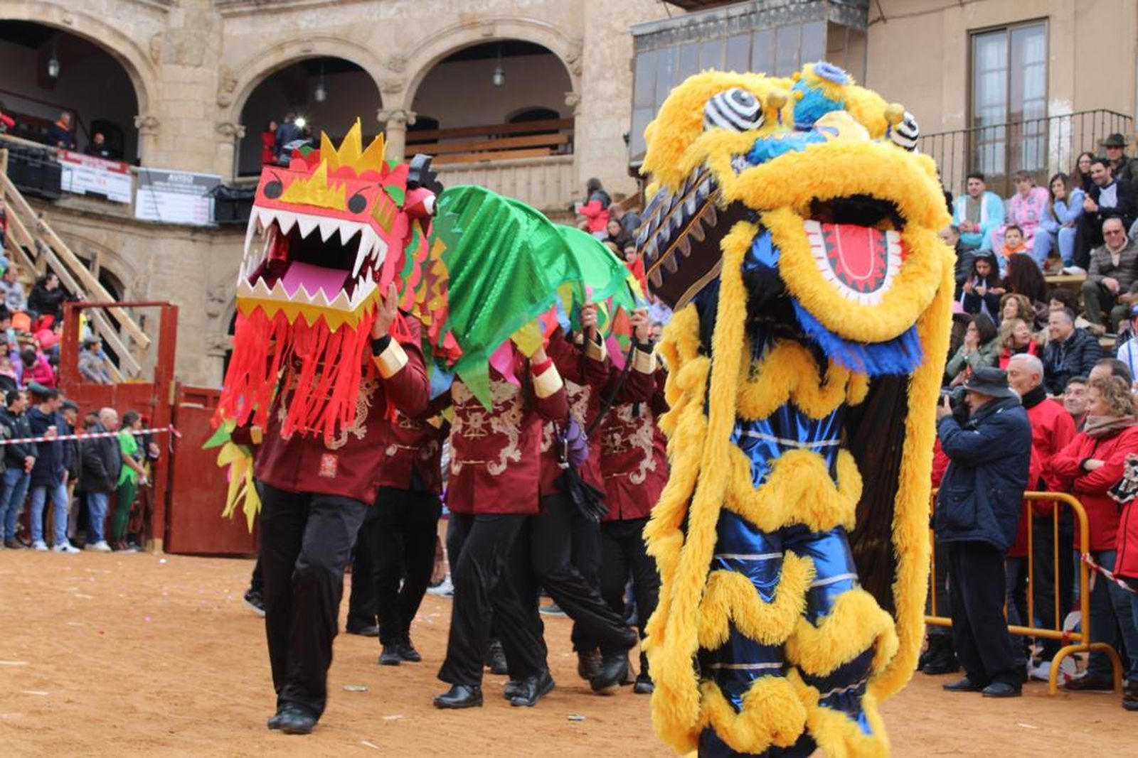 disfraces-del-sabado-de-carnaval-en-ciudad-rodrigo-22