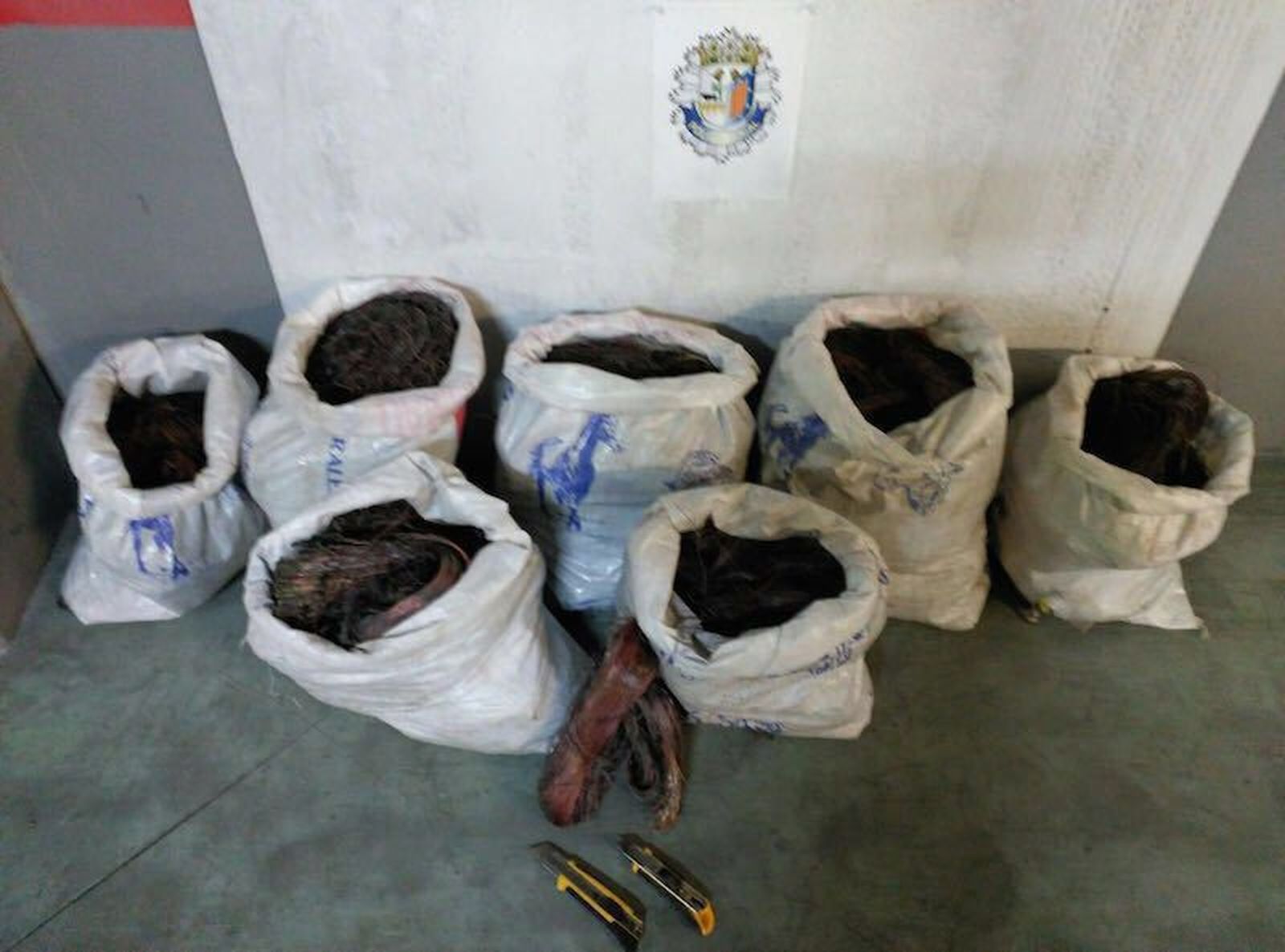 La Policía Local denuncia a un hombre por llevar en un vehículo 280 kilos de cobre presuntamente robado en la vía pública