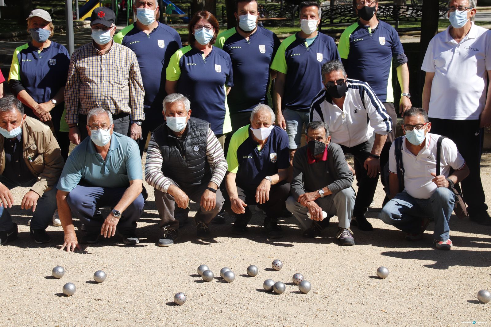 Varios jugadores de petanca de nuestra provincia / FOTO SALAMANCA24HORAS.COM Varios jugadores de petanca de nuestra provincia / FOTO SALAMANCA24HORAS.COM