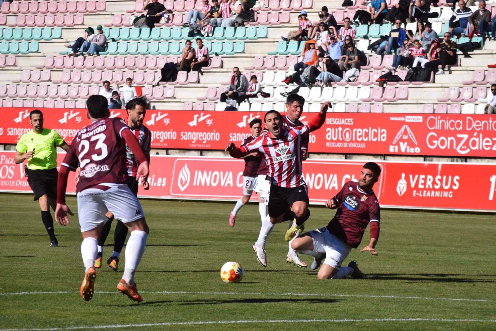 Zamora CF - Pontevedra CF (70).JPG