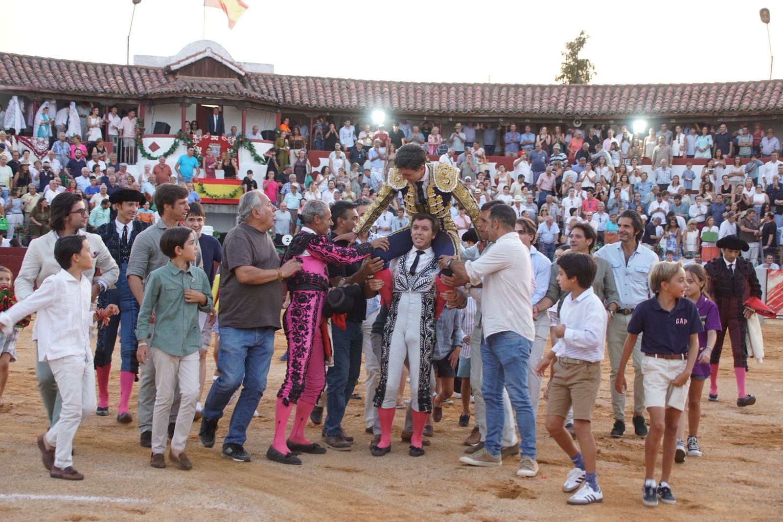 En imágenes la despedida de los ruedos de El Capea en Guijuelo