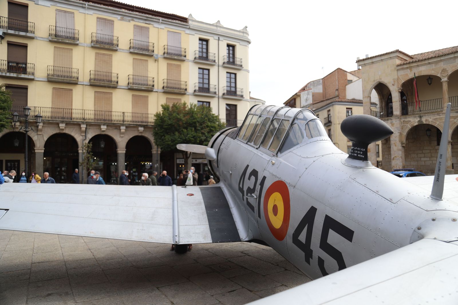 exposicion-del-ejercito-del-aire-en-la-plaza-mayor-de-zamora-foto-maria-lorenzo-11