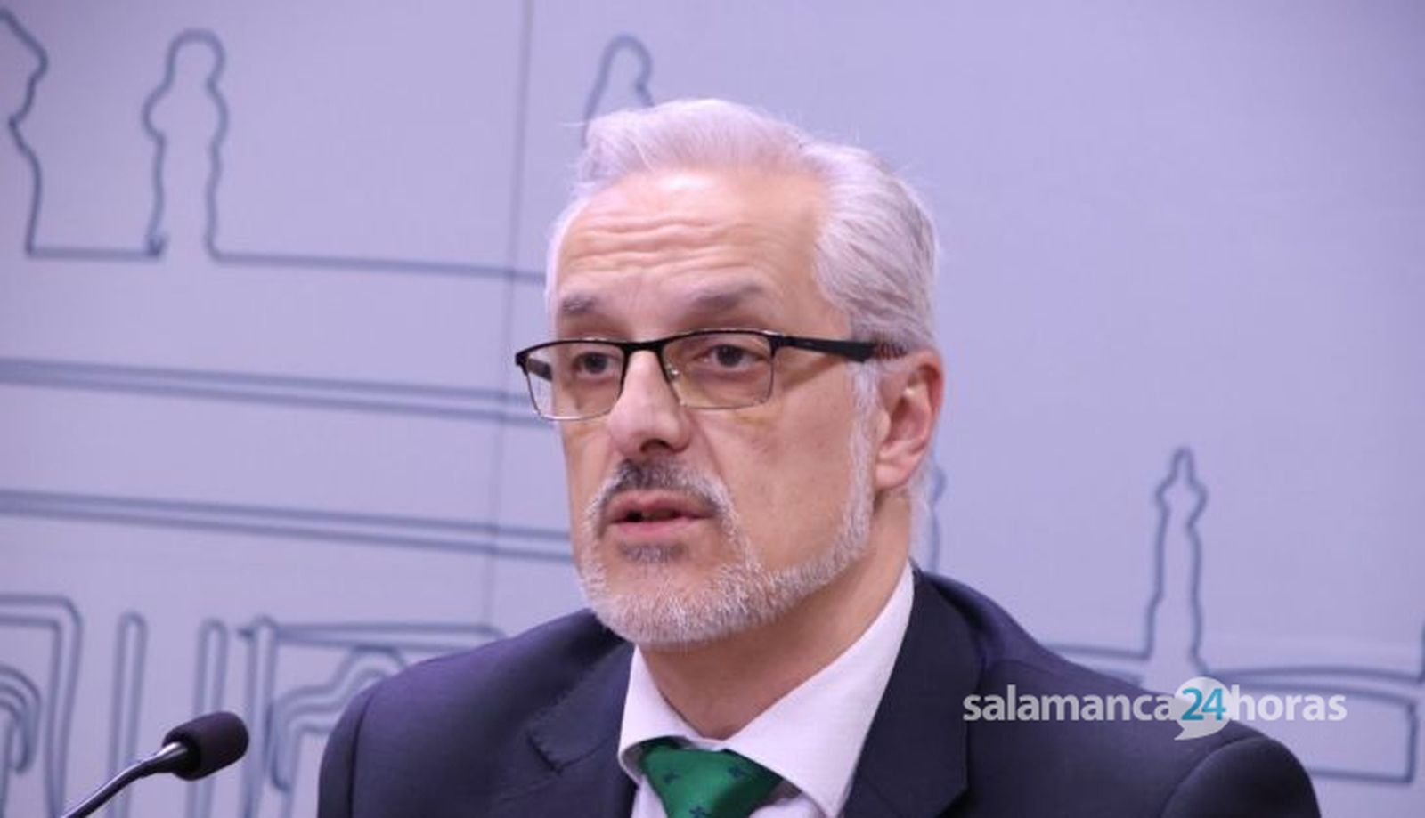 Rueda de prensa de Pérez de la Sota y Maria Carpio Rueda de prensa de Pérez de la Sota y Maria Carpio