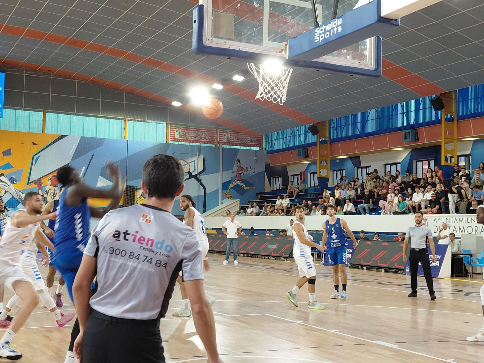 Todas las imágenes del CB Zamora- Melilla Baloncesto en el 46 Trofeo Diputación