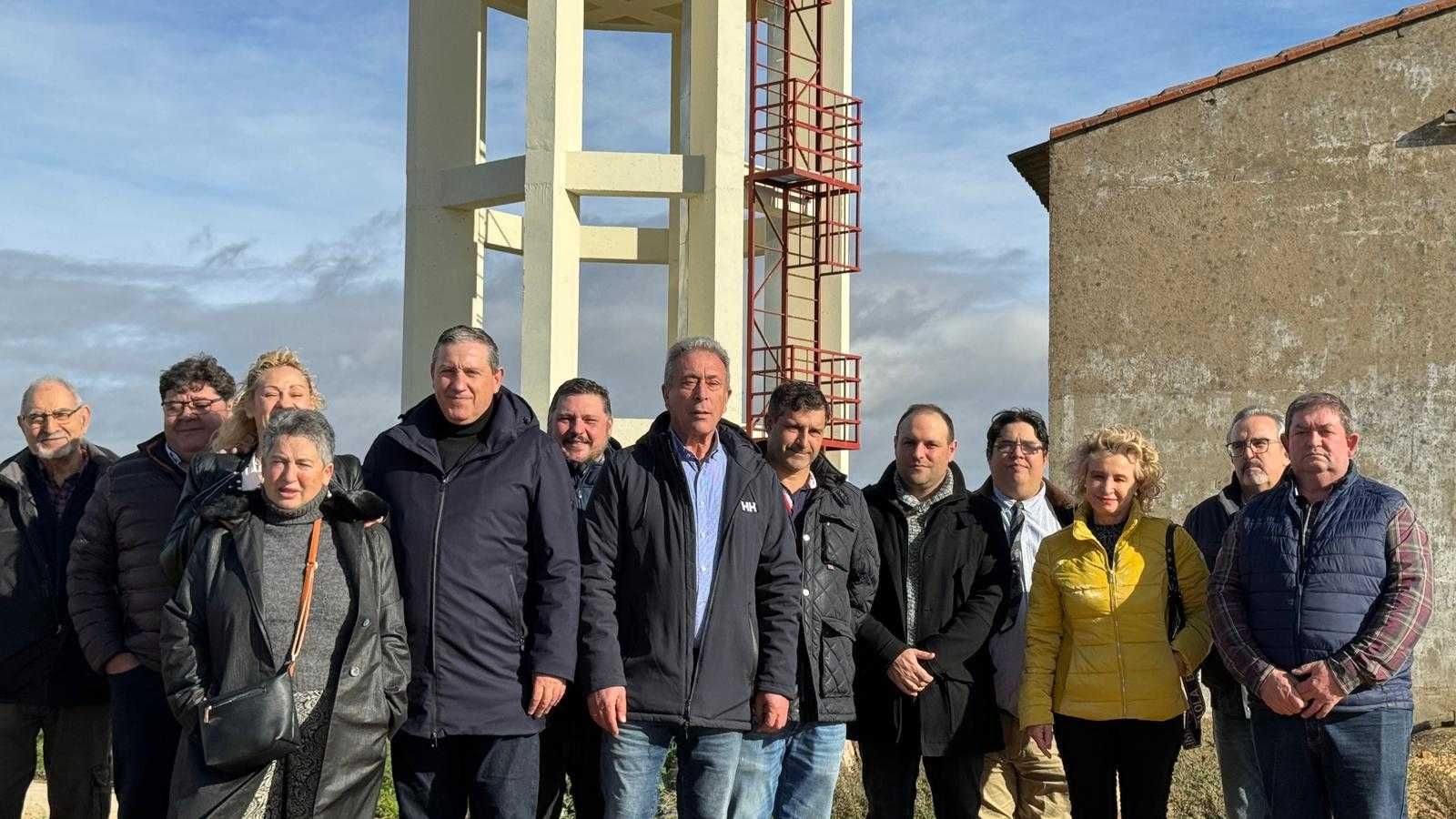 Obras de construcción del depósito elevado de agua potable en San Cebrián de Castro
