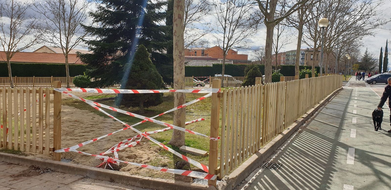 Zona para perros Jardines Enrique de Osso