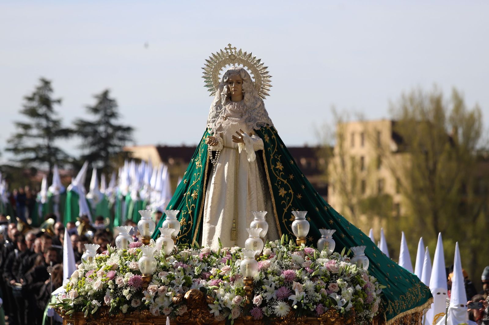 GALERÍA | Revive en imágenes la procesión de la Virgen de la Esperanza