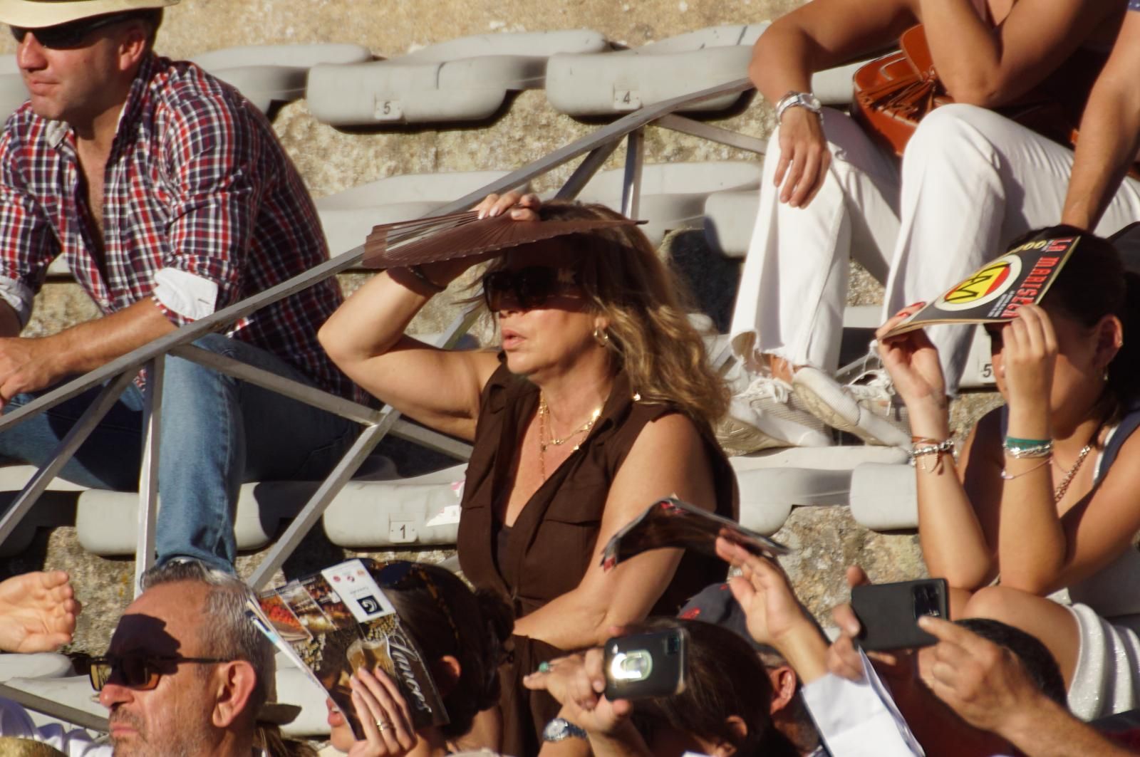 Así ha vivido la afición de La Glorieta el primer cartel de figuras de la feria: imágenes del ambiente en los tendidos y en el patio de cuadrillas