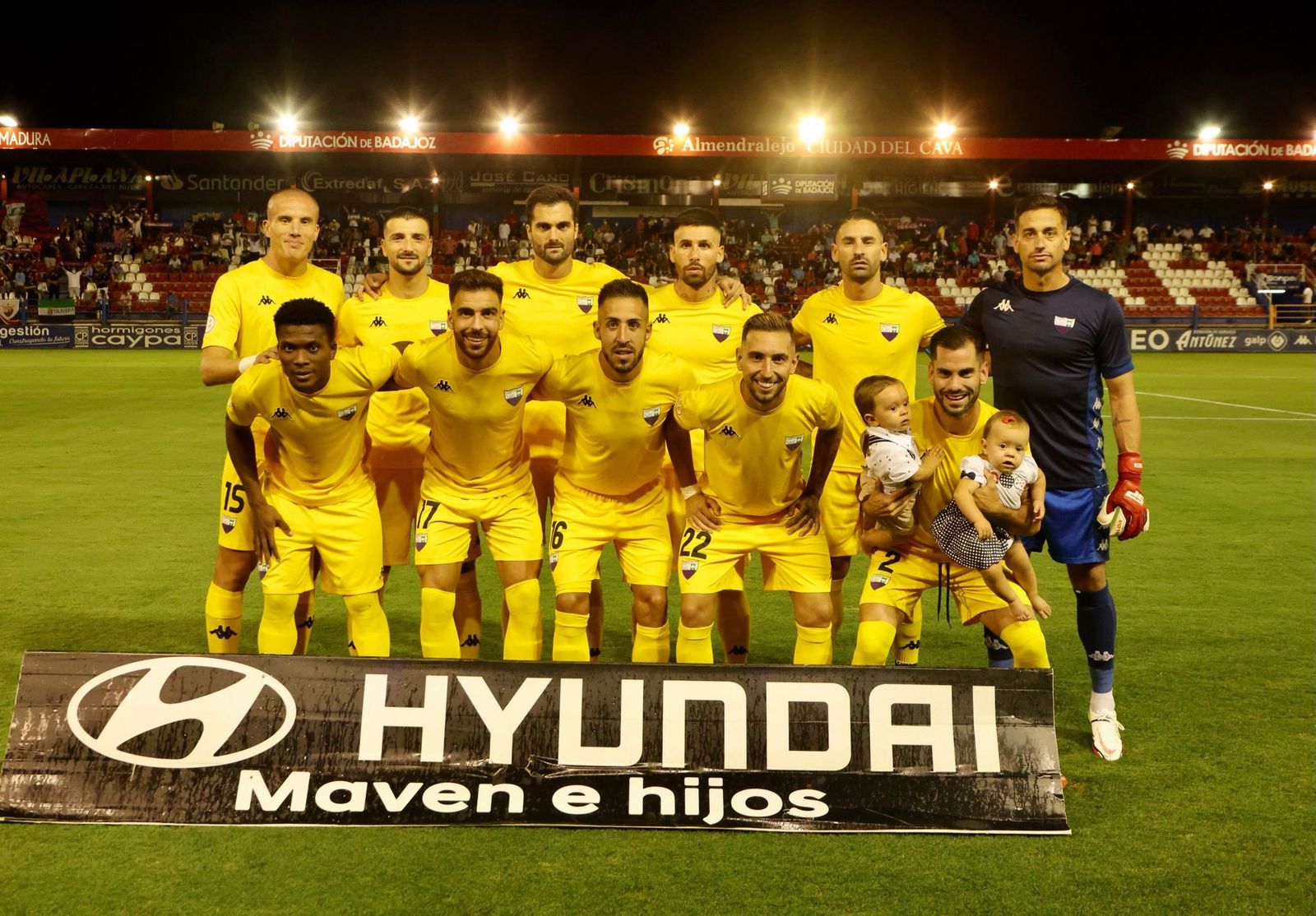 Once titular del Extremadura ante la SD Logroñés / FOTO CONRADO CASTILLO