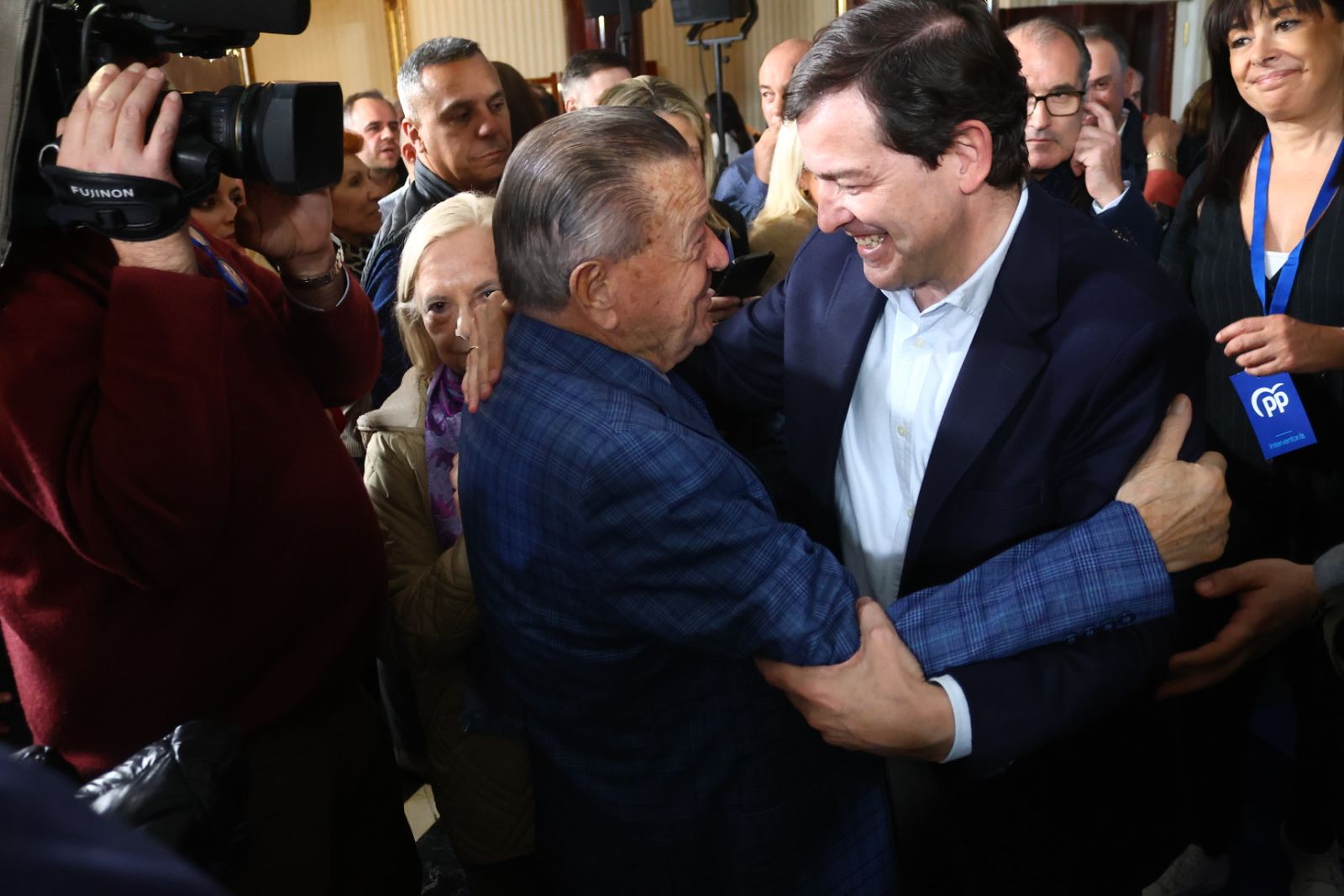 Mañueco celebra su triunfo en Salamanca en las Elecciones a las Cortes de Castilla y León 2026