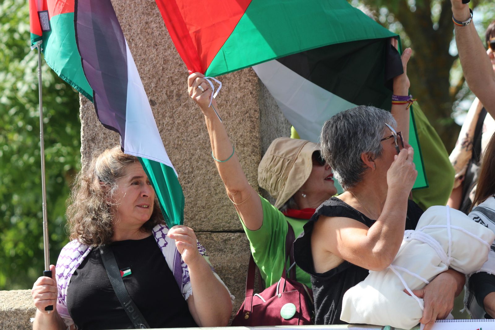 Protestas por Palestina al paso de la Vuelta Ciclista a España por Salamanca
