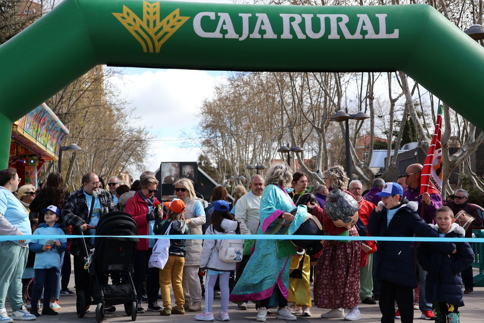 paseo-solidario-por-el-dia-mundial-del-autismo-en-zamora-4