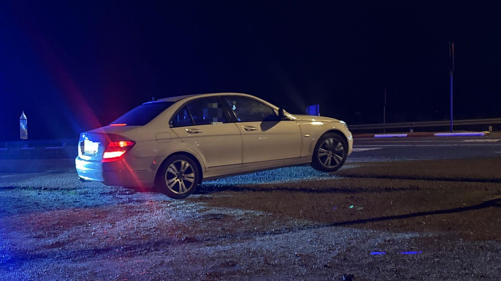 Vehículo interceptado conduciendo en dirección contraria