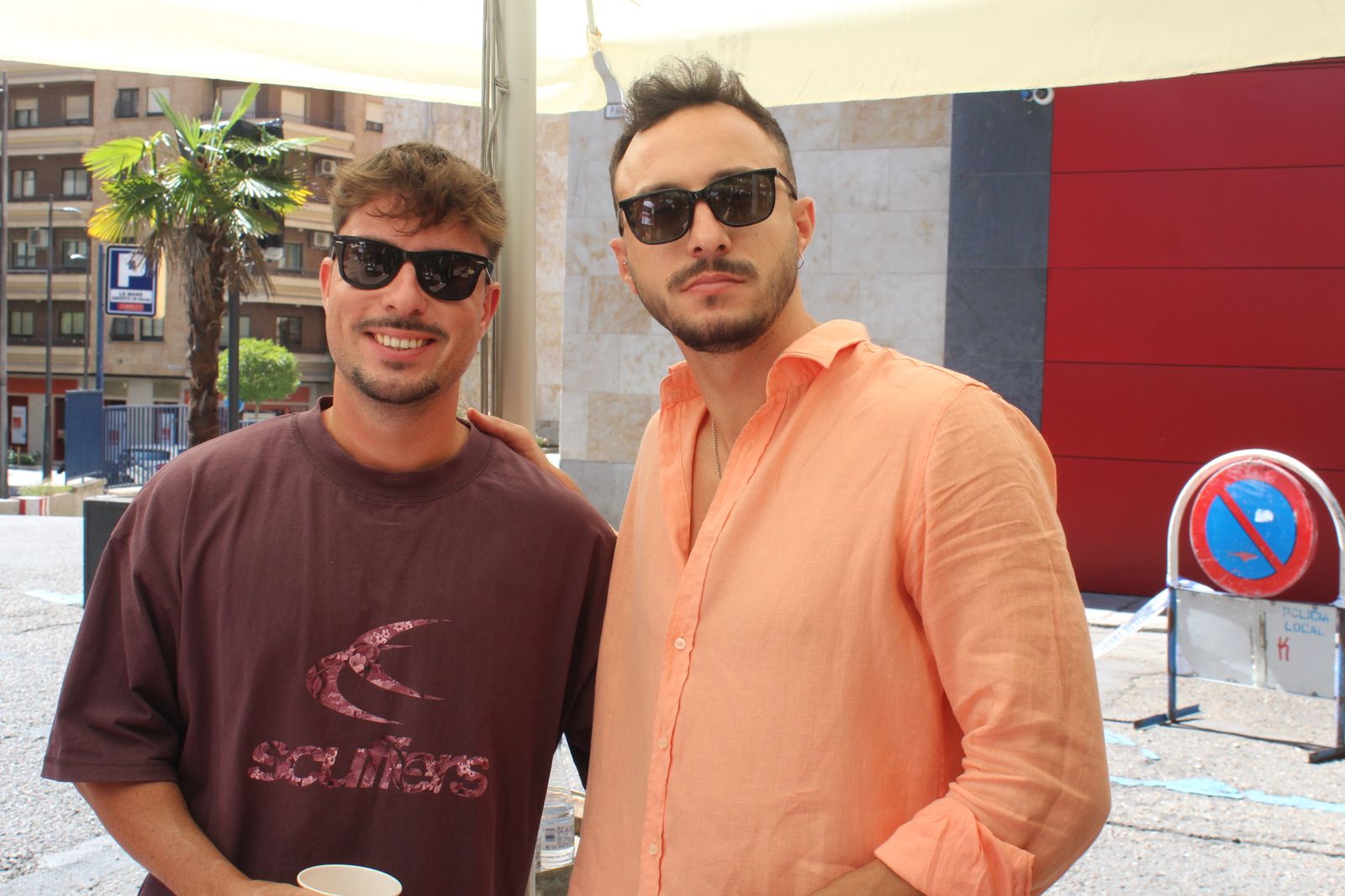 Ambiente en la Feria de Día en el mediodía de este sábado