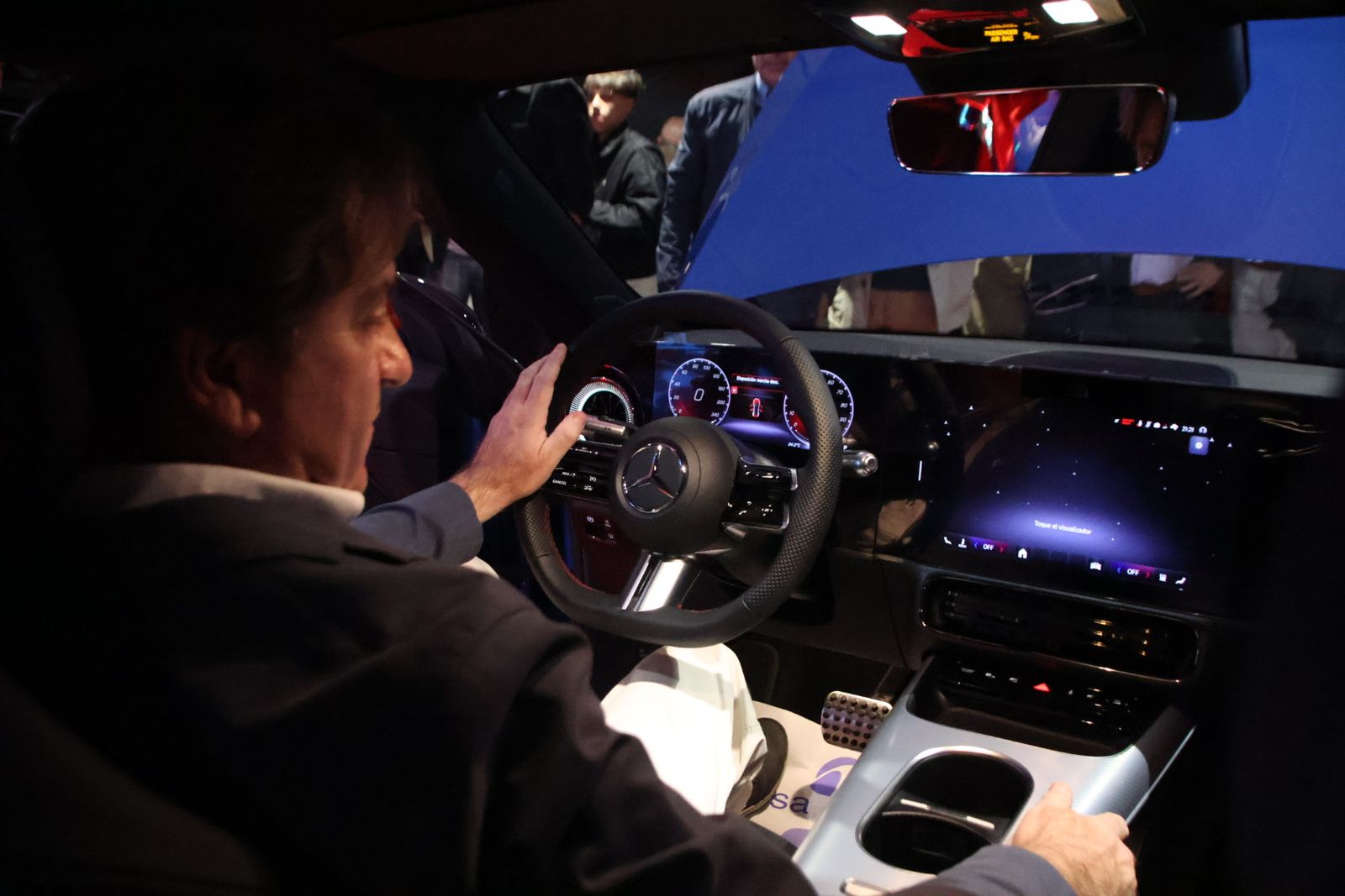 Presentación del nuevo Mercedes CLA 100% eléctrico en Adarsa Salamanca