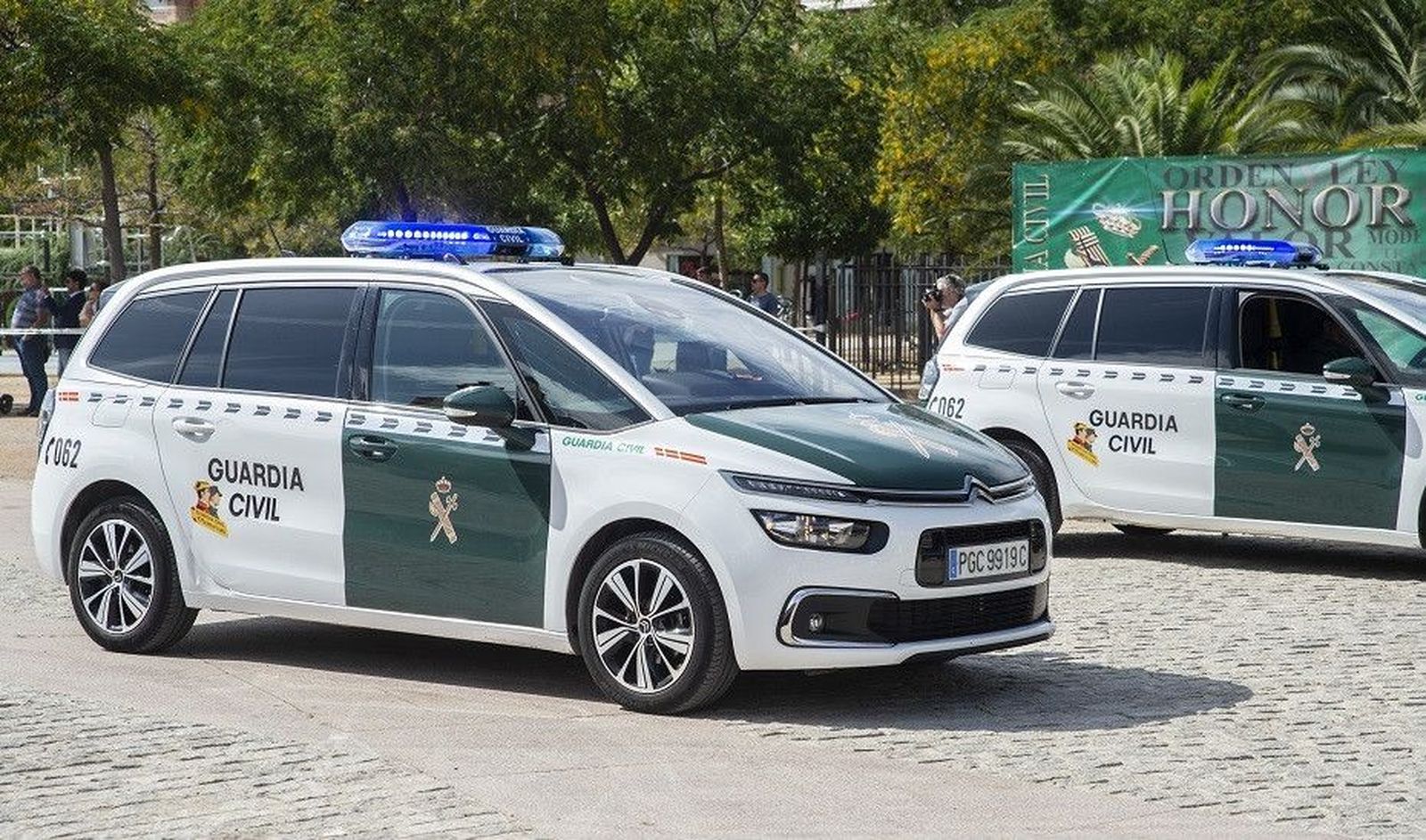 Coches patrulla de la Guardia Civil