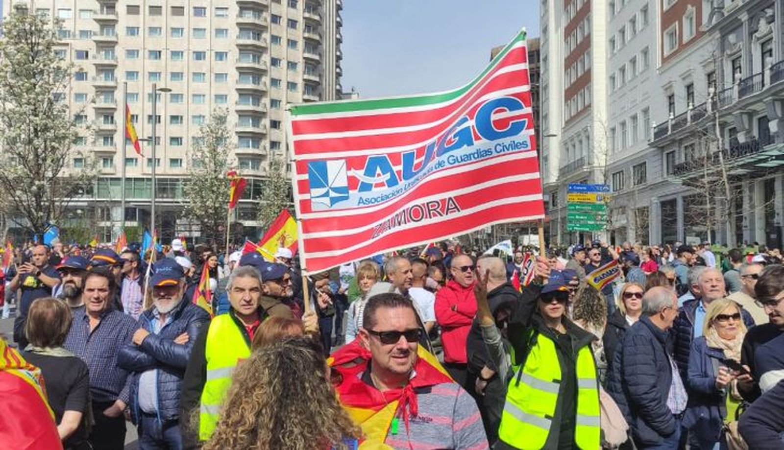 Imagen de los agentes zamoranos en Madrid