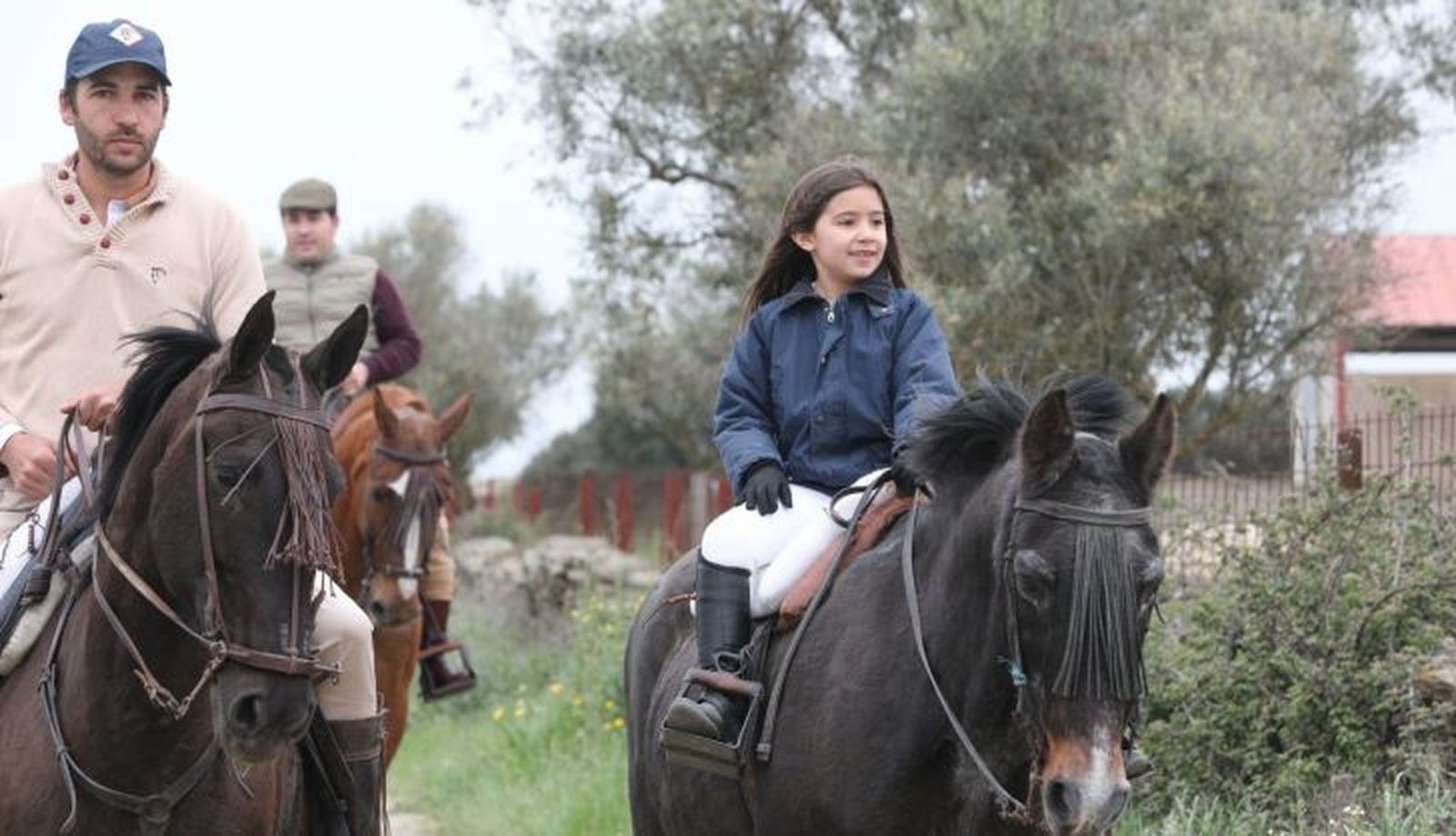 GALERÍA Medio centenar de jinetes participan en la 'I Ruta a caballo de Siega Verde'. Fotos Siega Verde (20)
