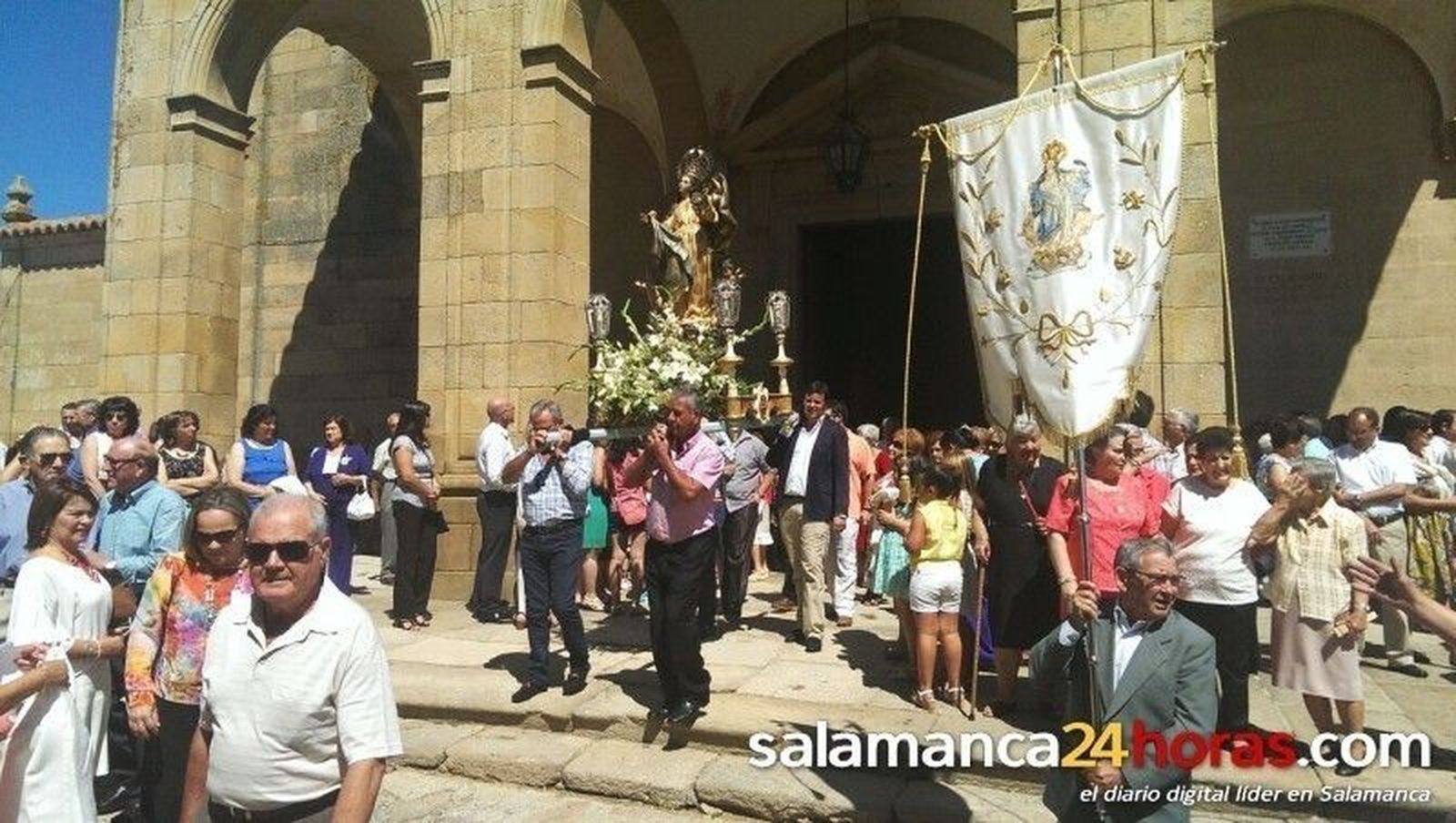 Fiestas en Lumbrales: procesión