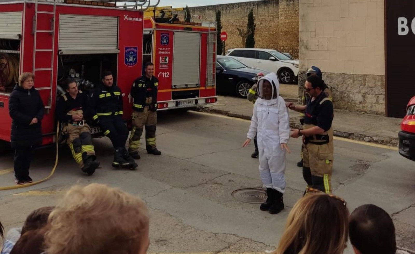 Imagen de la visita al parque de bomberos