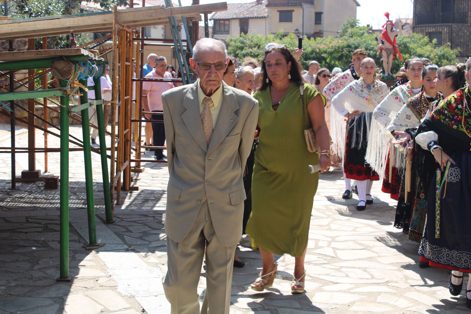 procesion-y-ofertorio-villanueva-del-conde-34