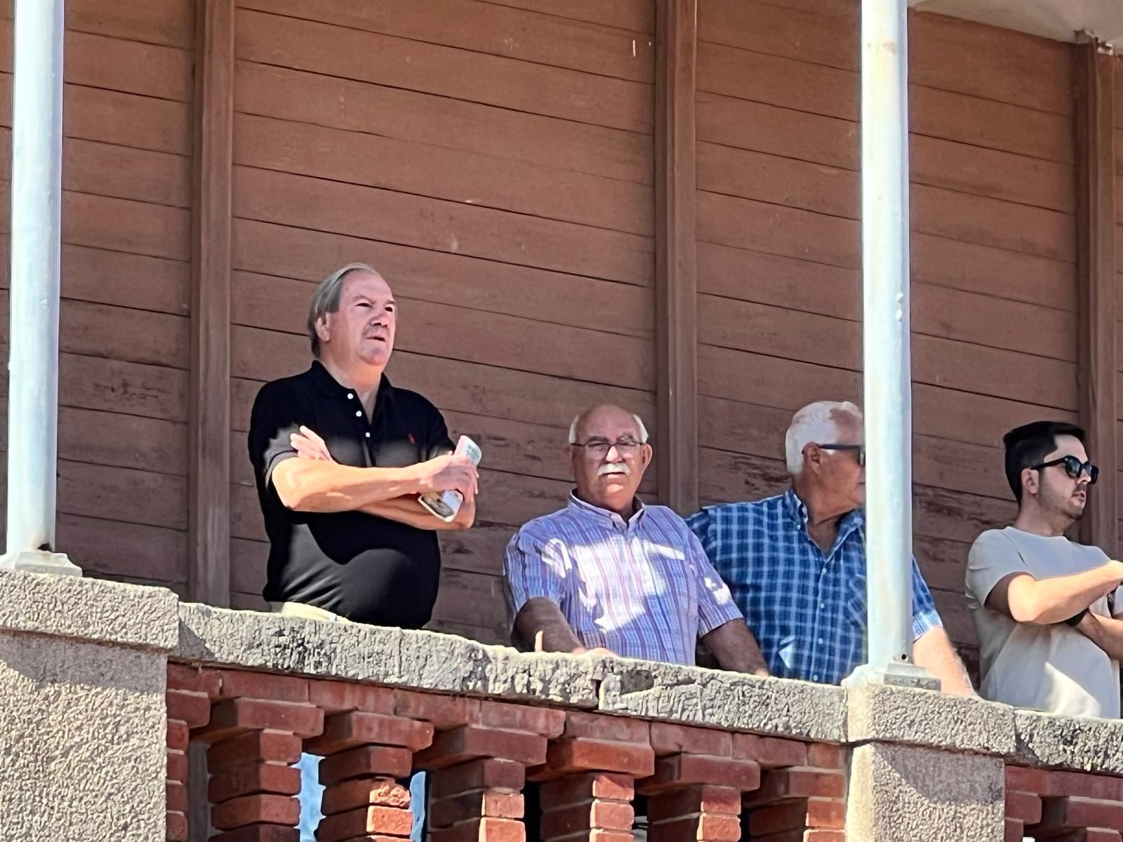 ambiente-durante-el-sorteo-de-los-toros-del-vellosino-en-la-glorieta-domingo-15-de-septiembre-de-2024-fotos-s24h-18