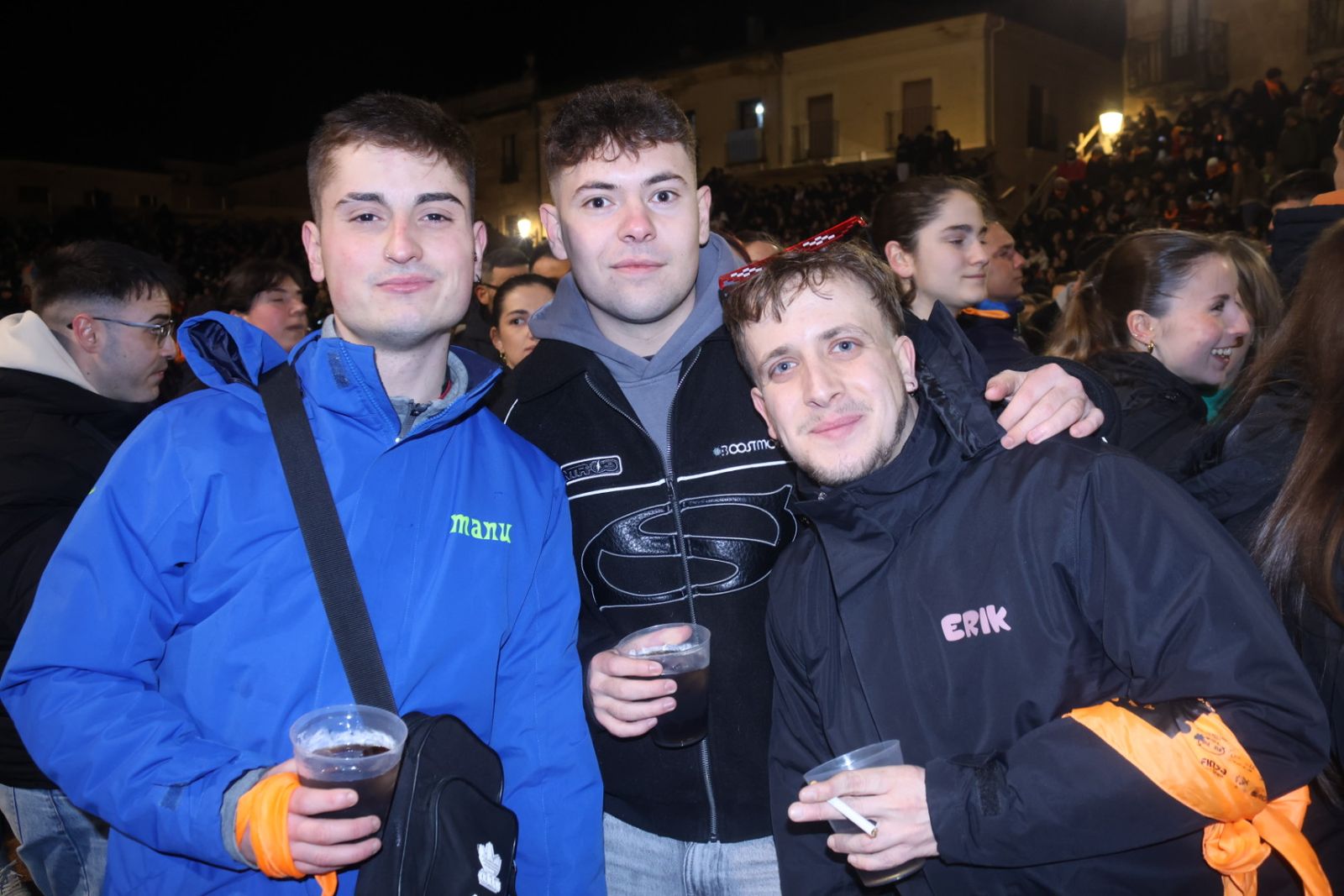 Los jóvenes vuelven a llenar las calles de Ciudad Rodrigo por el Carnaval del Toro