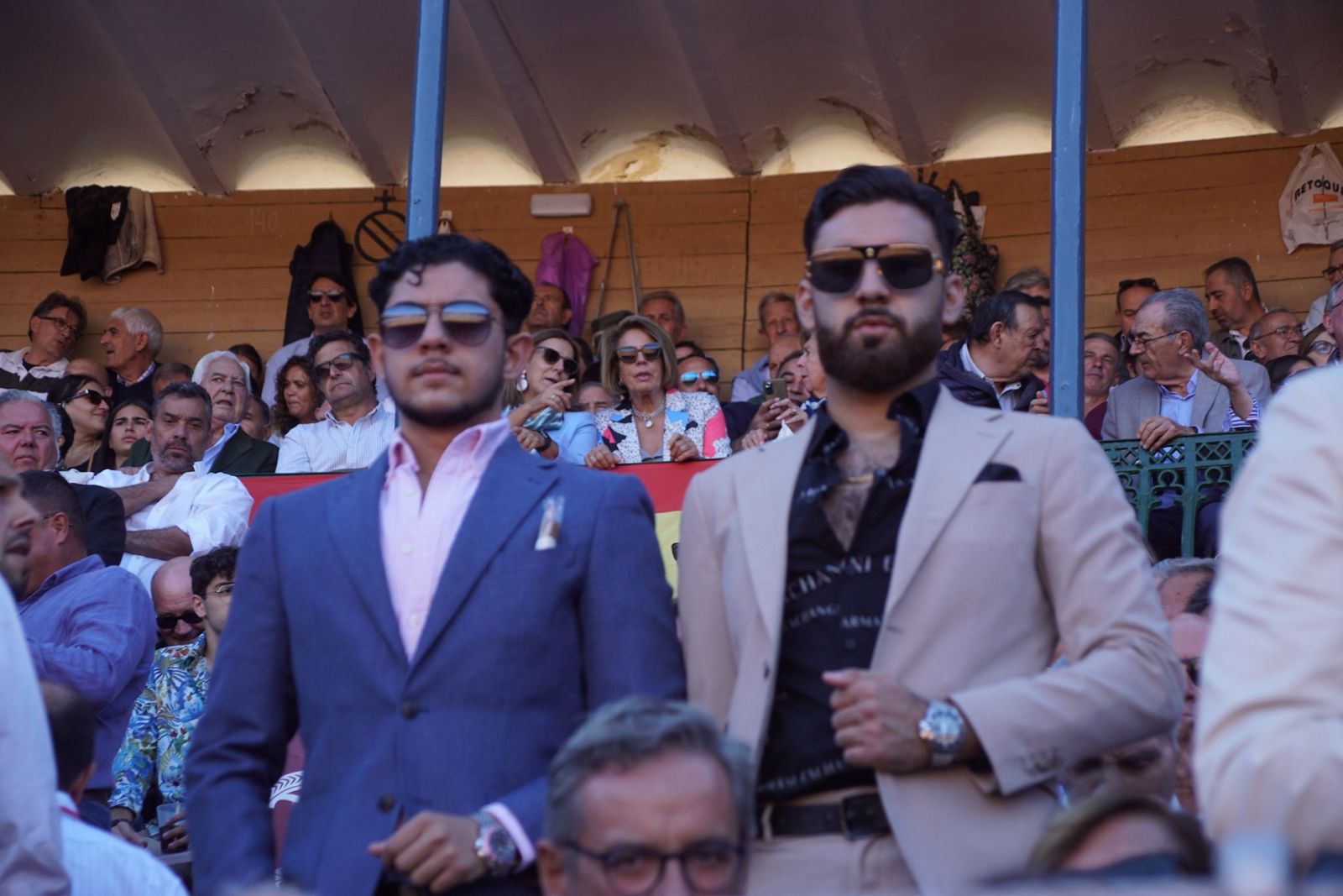 Así ha vivido la afición salmantina el adiós a la feria desde los tendidos: imágenes del ambiente en la corrida concurso