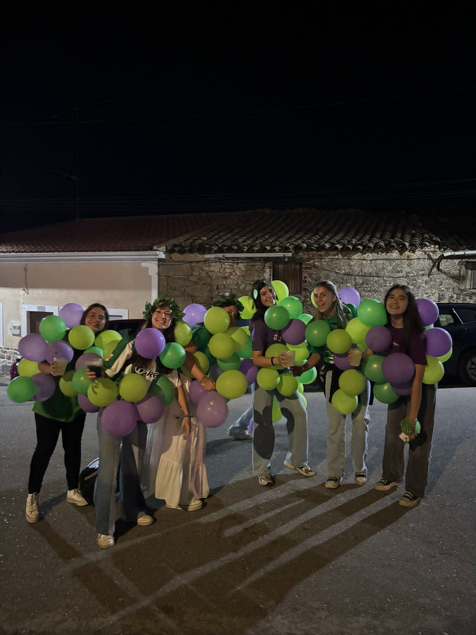 Desfile de peñas en Masueco 2025