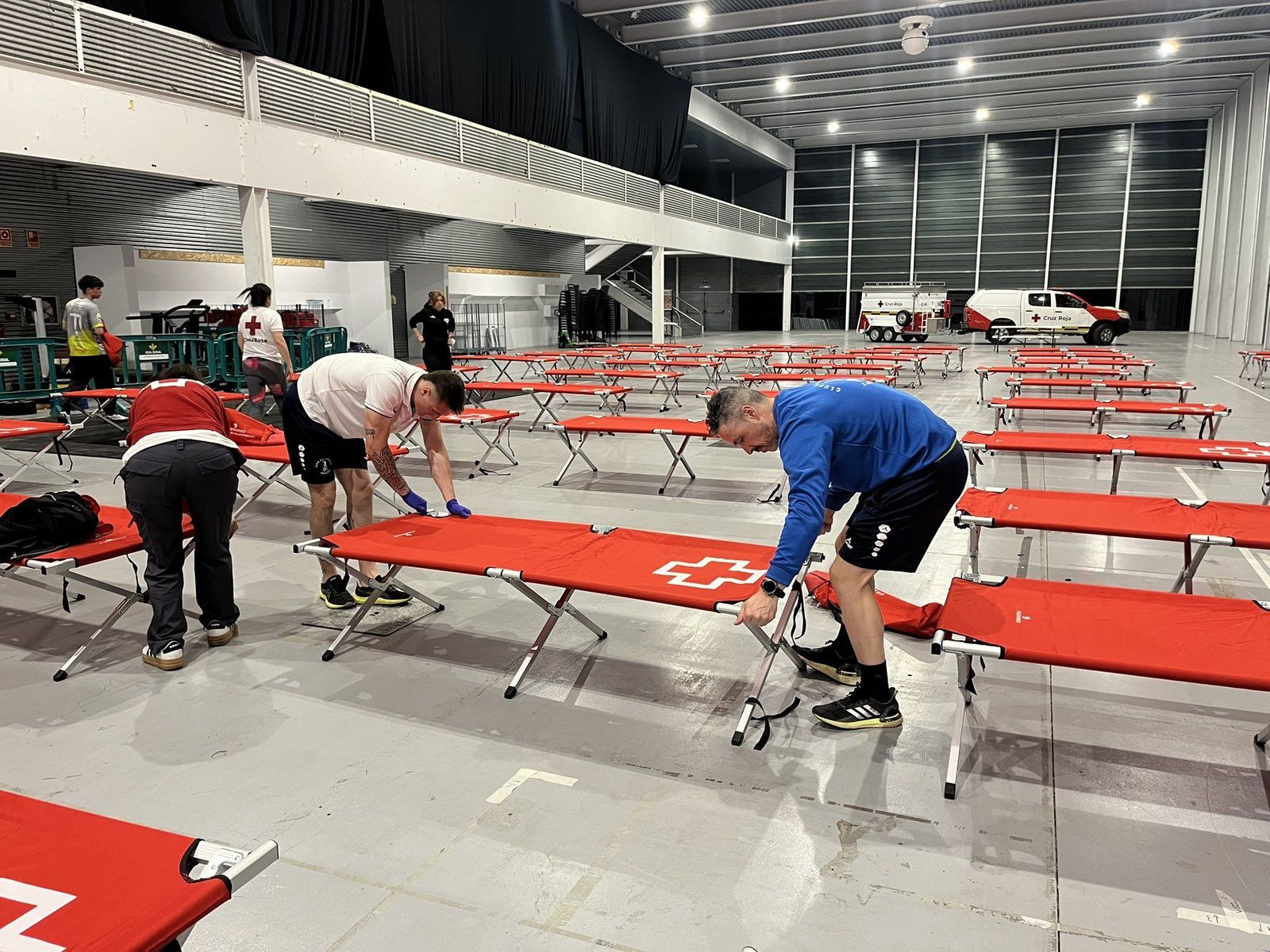 l Balonmano Zamora se une a la solidaridad tras el apagón y apoya el montaje de un campamento de emergencia