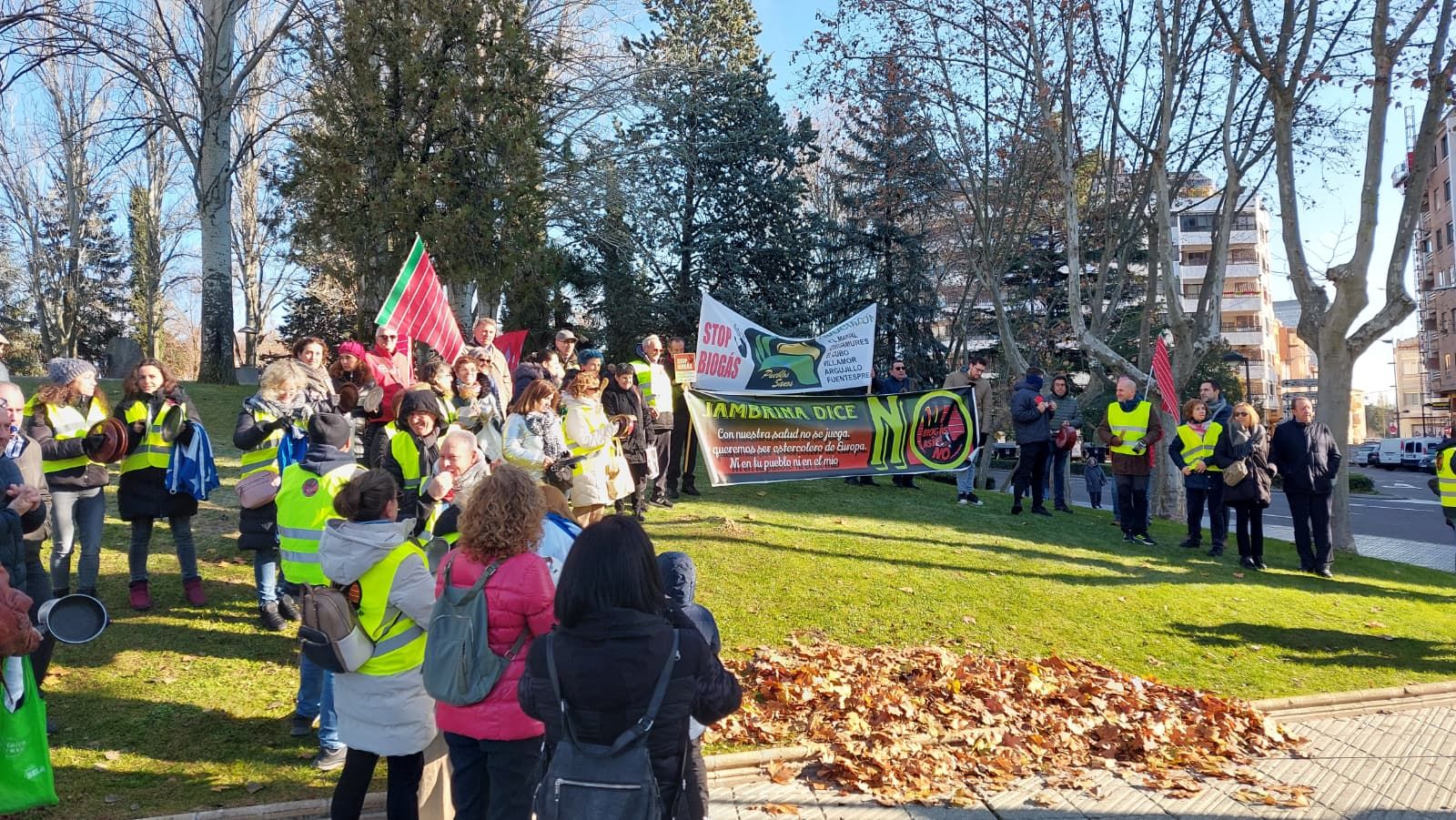 Cacerolada en Zamora contra las plantas de biogás (13).jpeg