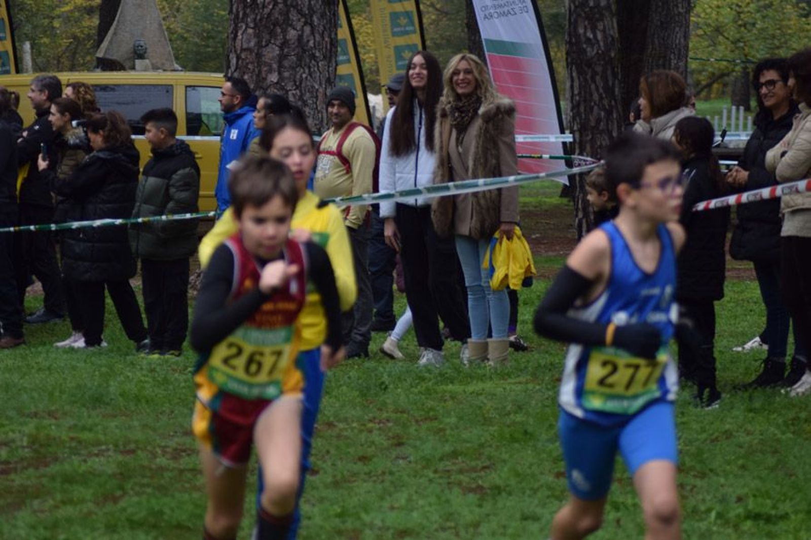 cross-de-otono-en-el-bosque-de-valorio-56