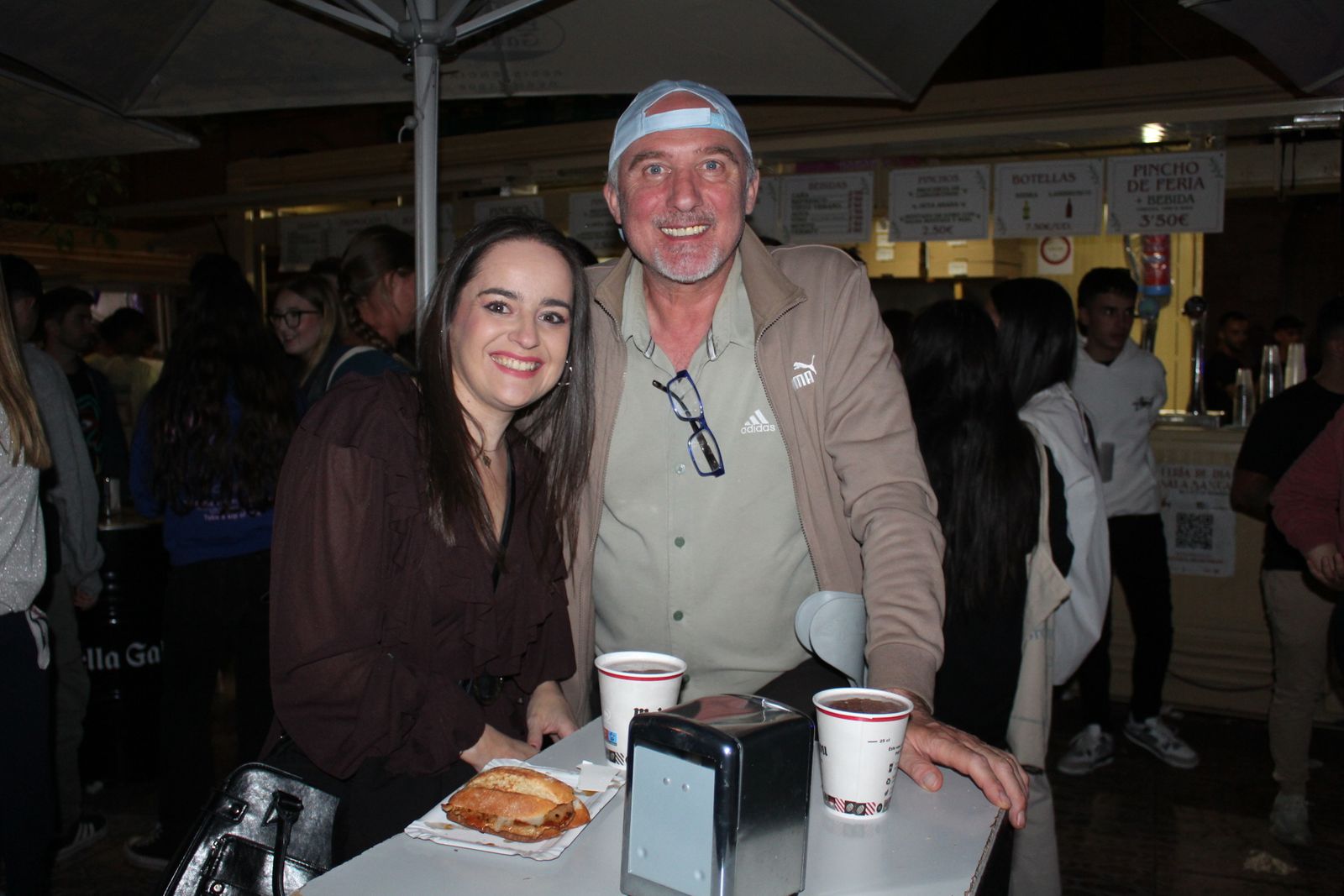 Cientos de personas disfrutan en la Feria de Día durante este martes en Salamanca
