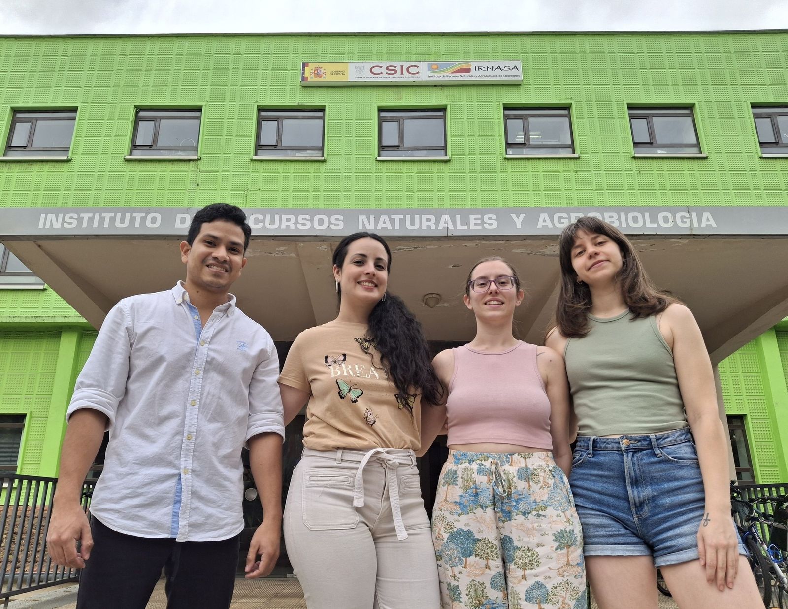 Cuatro jóvenes investigadores se suman al IRNASA-CSIC para liderar la ciencia del futuro Cuatro jóvenes investigadores se suman al IRNASA-CSIC para liderar la ciencia del futuro