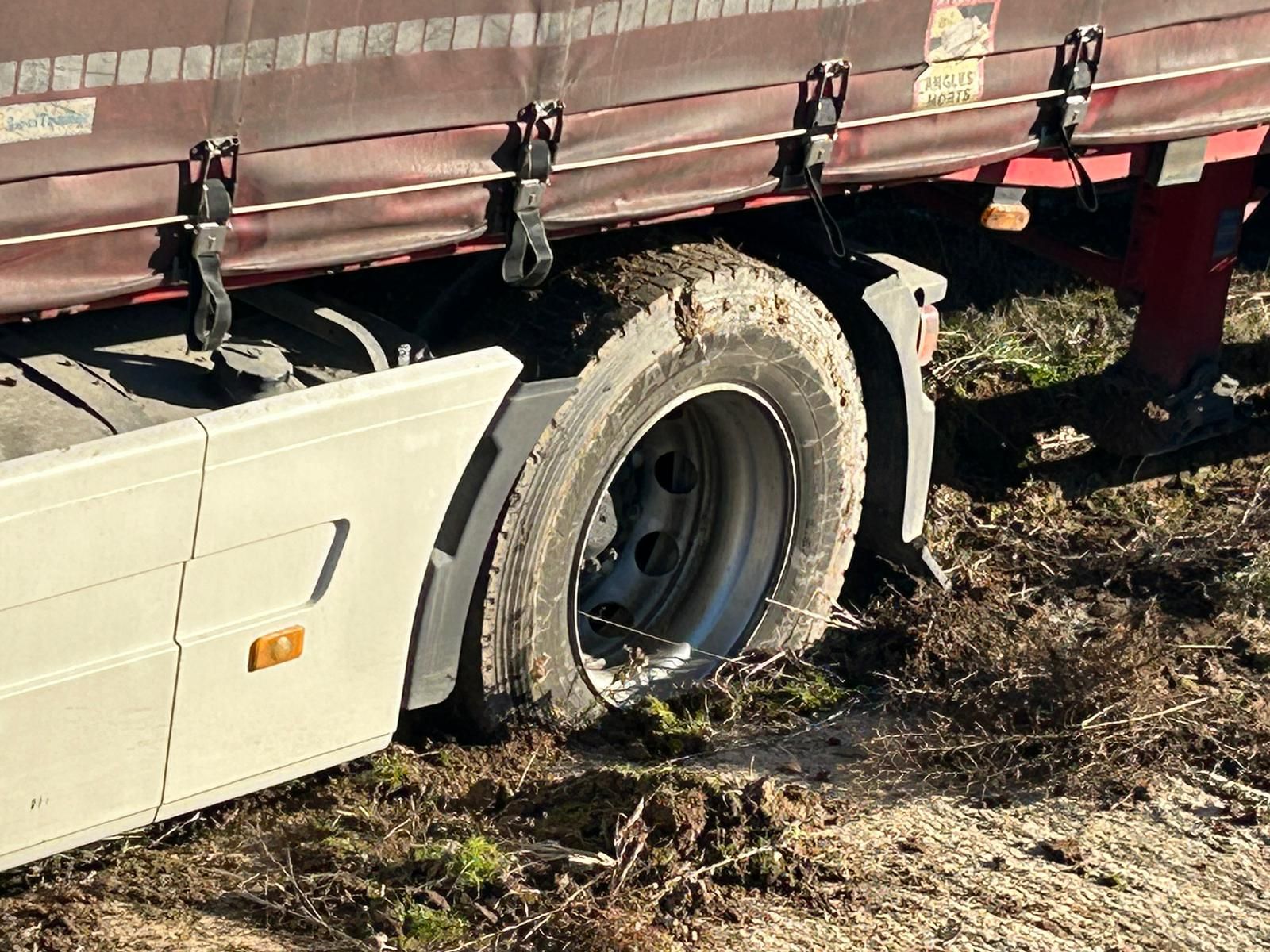 whatsapp-image-2023-12-24-at-16-36-36