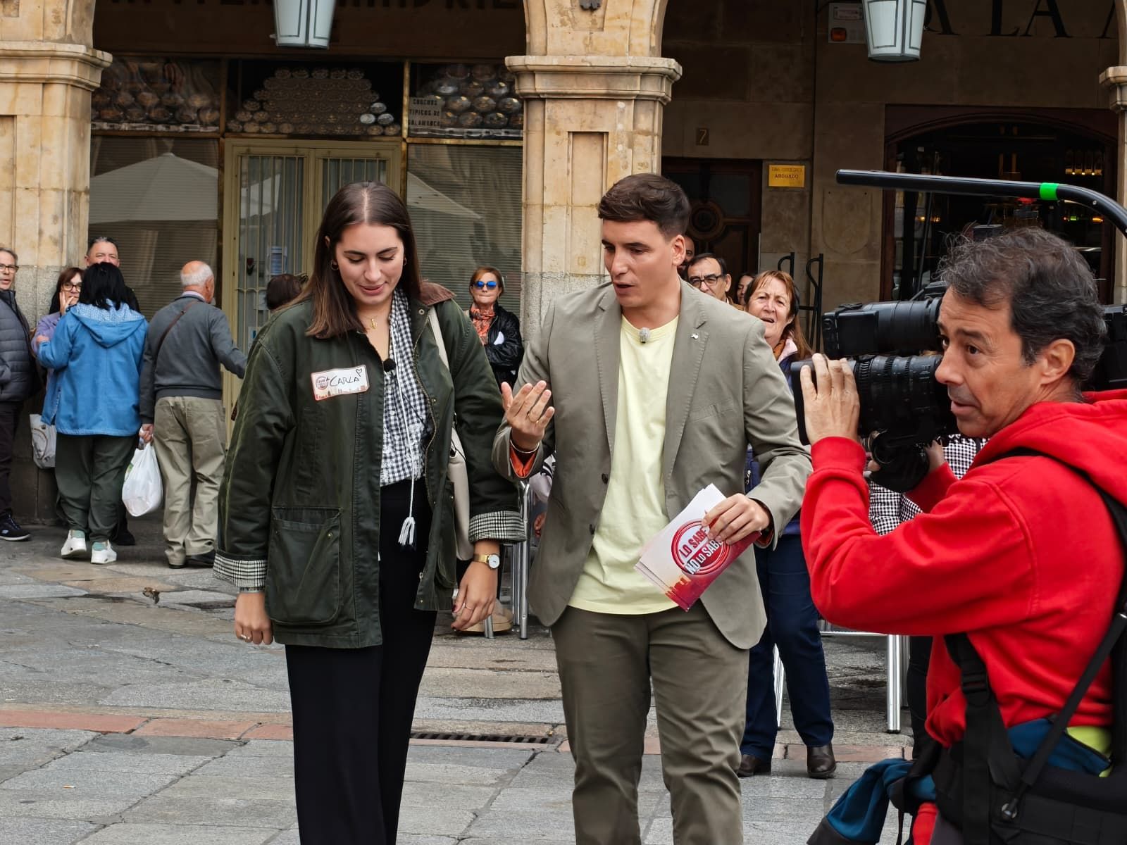 Xuxo Jones en la Plaza Mayor de Salamanca (5).jpg