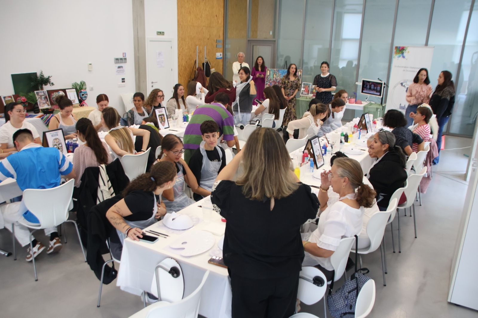 Taller de máscaras tradicionales incluido en la programación del Mes de la Hispanidad