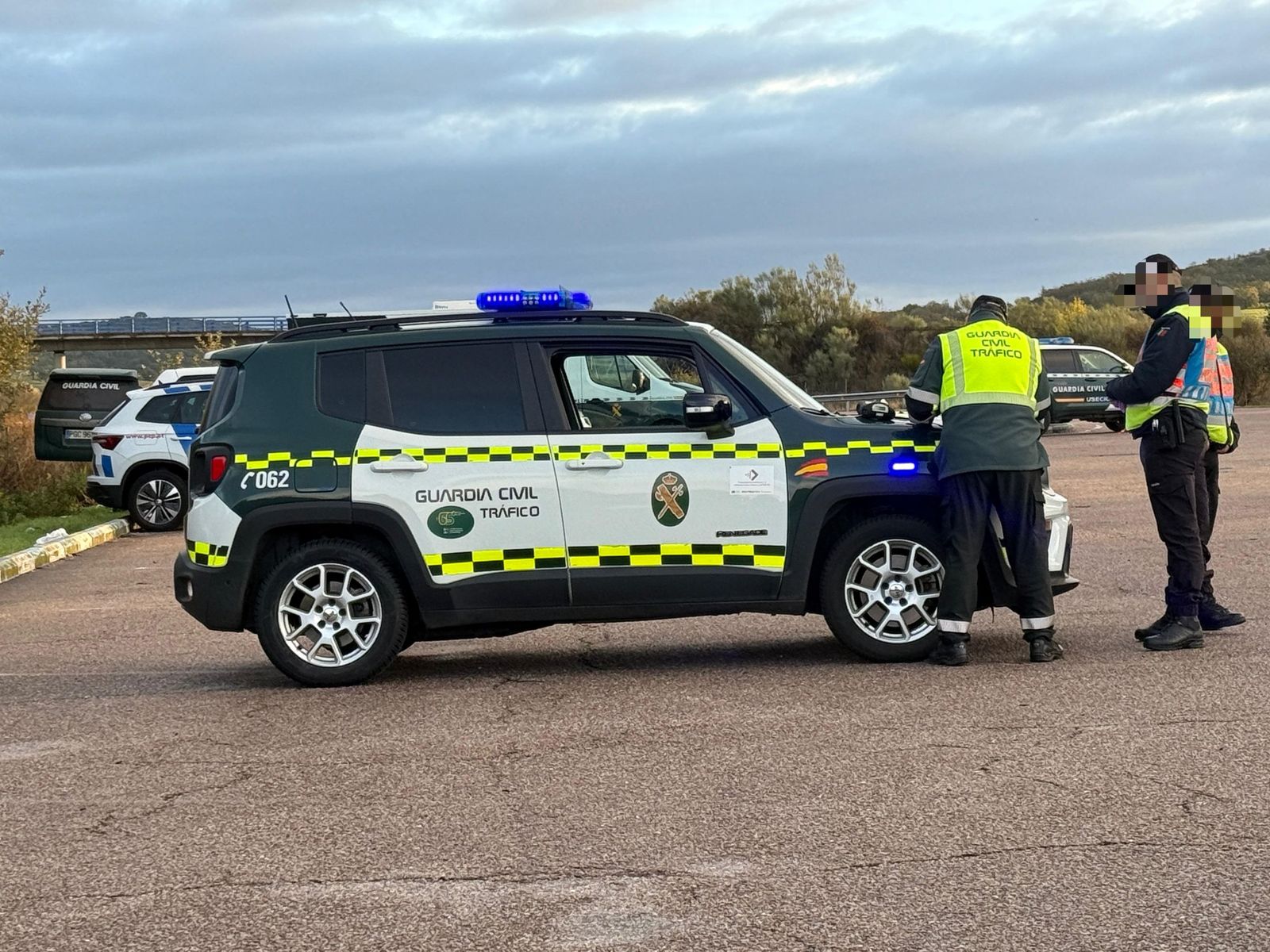 Así trabaja el operativo coordinado de Guardia Civil y PSP que fiscaliza el paso de armas de fuego