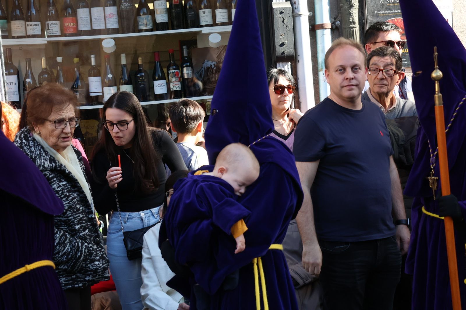 GALERÍA | Revive en imágenes la procesión de la Vera Cruz