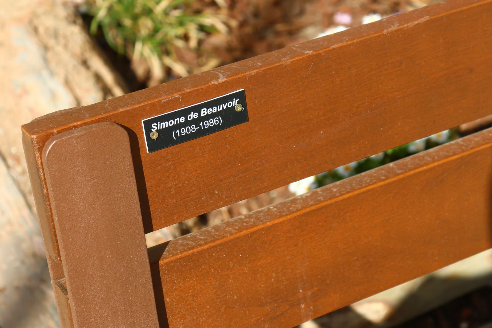 Cuentacuentos y quedada de lectura en el Barrio del Oeste