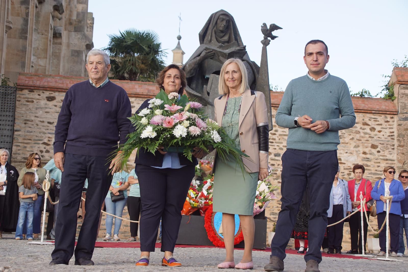 Ofrenda Floral a Santa Teresa en Alba de Tormes (2).jpeg