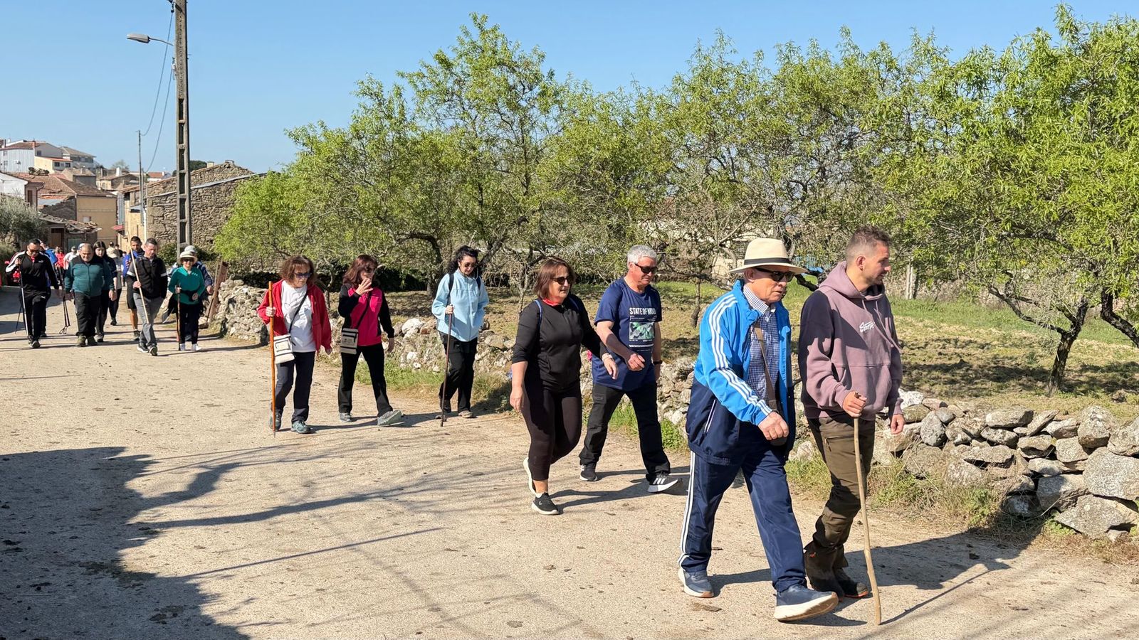 Marcha senderiesta mieza