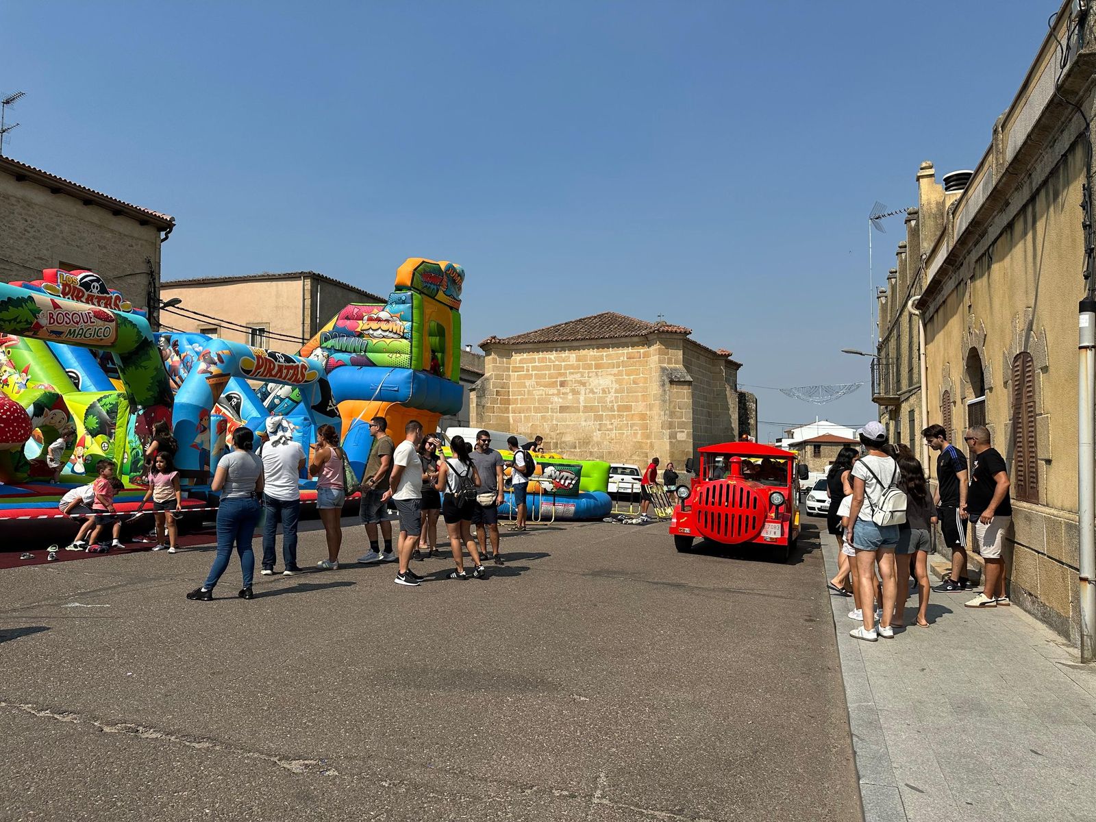 Hinchables para los más pequeños en Aldeadávila de la Ribera